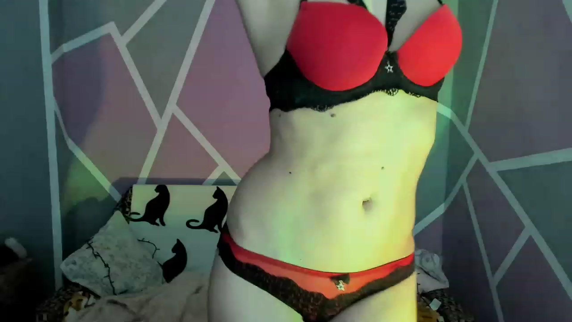 Gallery image thumbnail from Blondie_Star's myfreecams stream on, 04/08/2023, 15:26 image 16 of 20