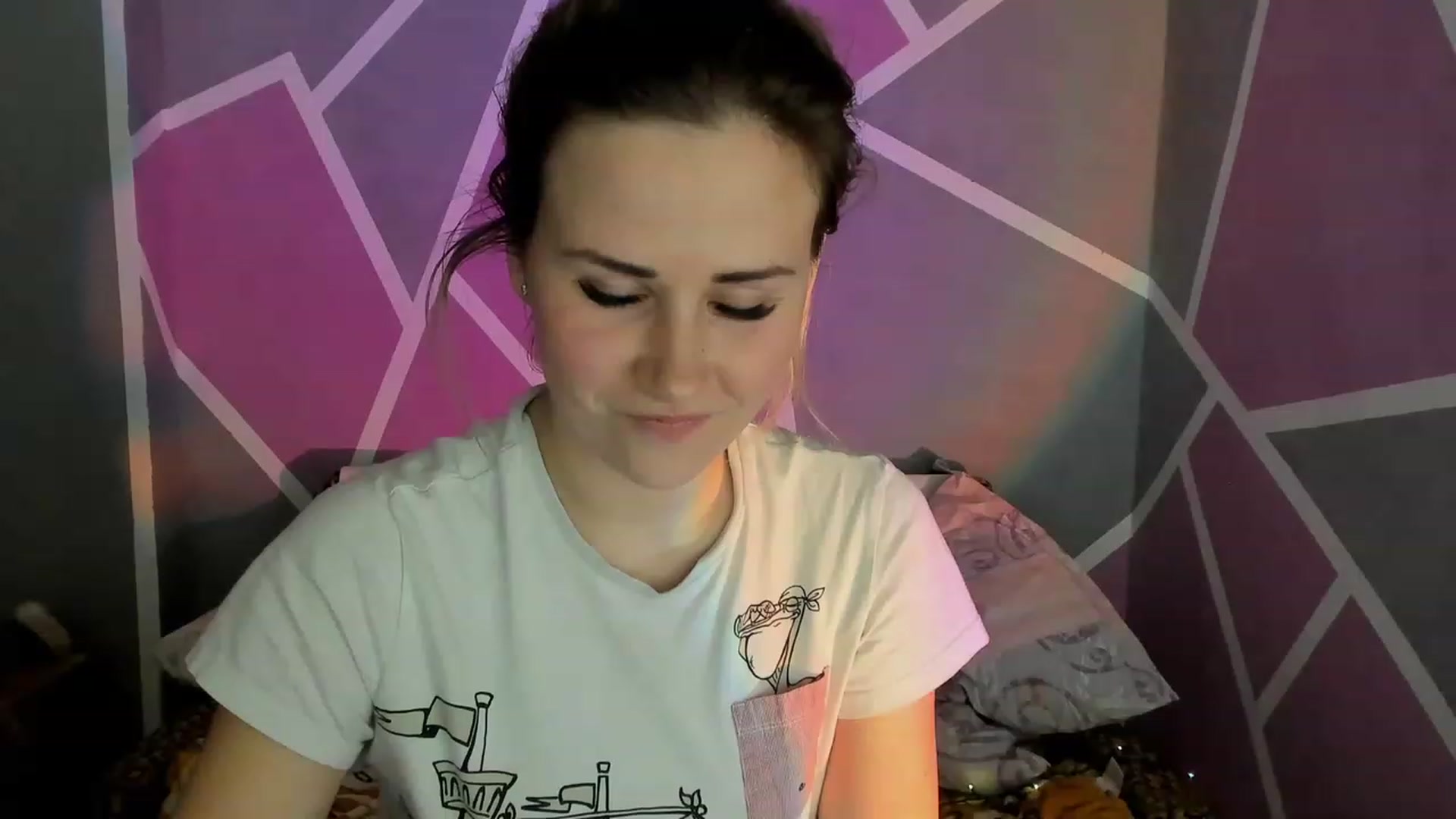 Gallery image thumbnail from Blondie_Star's myfreecams stream on, 04/09/2023, 15:20 image 16 of 20