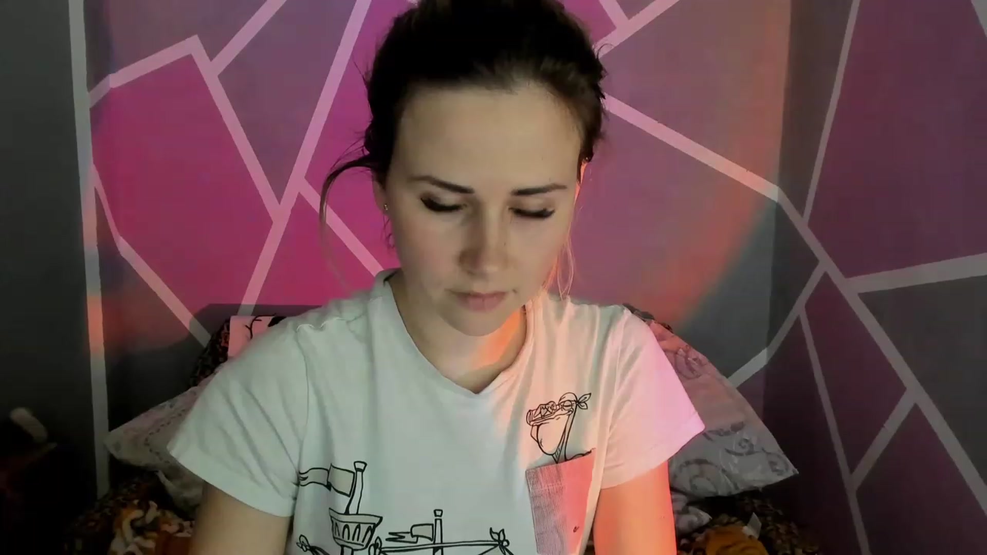 Gallery image thumbnail from Blondie_Star's myfreecams stream on, 04/09/2023, 15:20 image 8 of 20