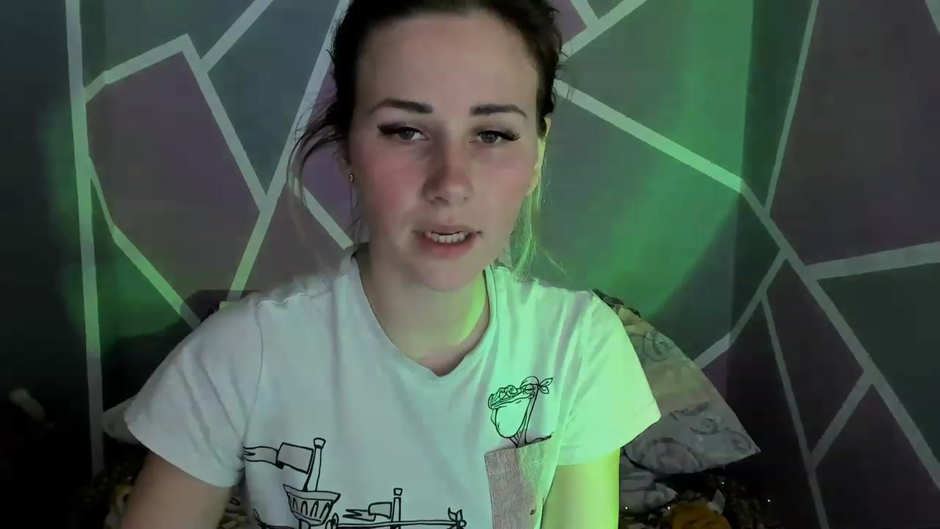 Gallery image thumbnail from Blondie_Star's myfreecams stream on, 04/09/2023, 15:20 image 17 of 20