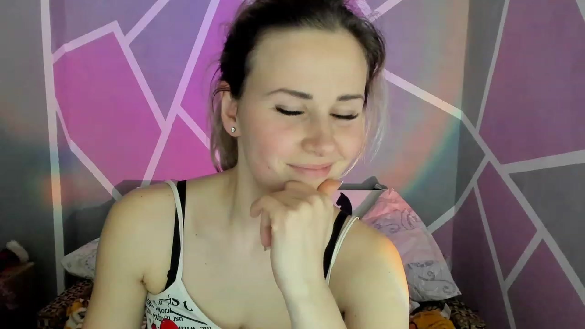 Gallery image thumbnail from Blondie_Star's myfreecams stream on, 04/10/2023, 15:03 image 19 of 20