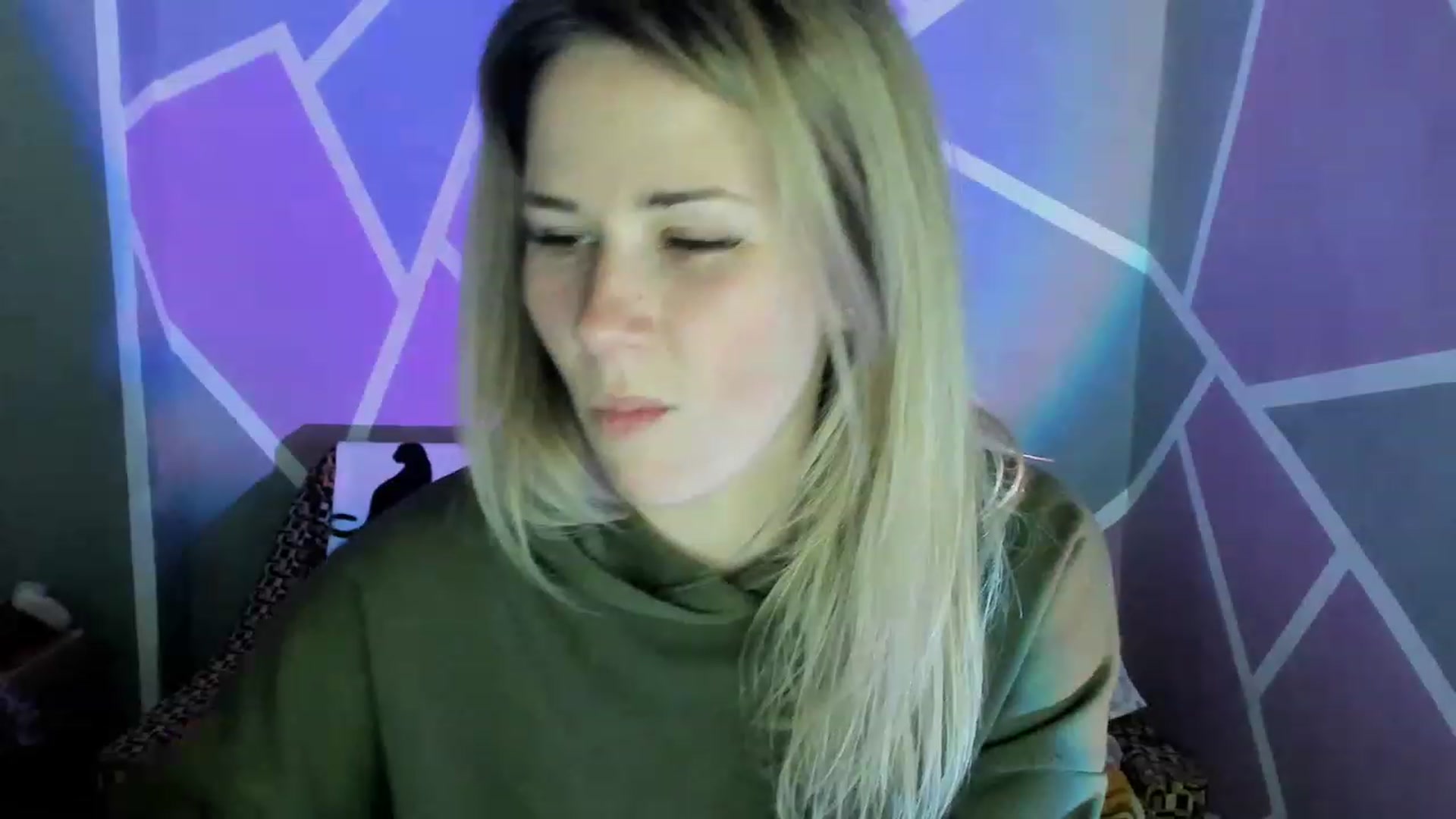 Gallery image thumbnail from Blondie_Star's myfreecams stream on, 04/17/2023, 15:54 image 4 of 20
