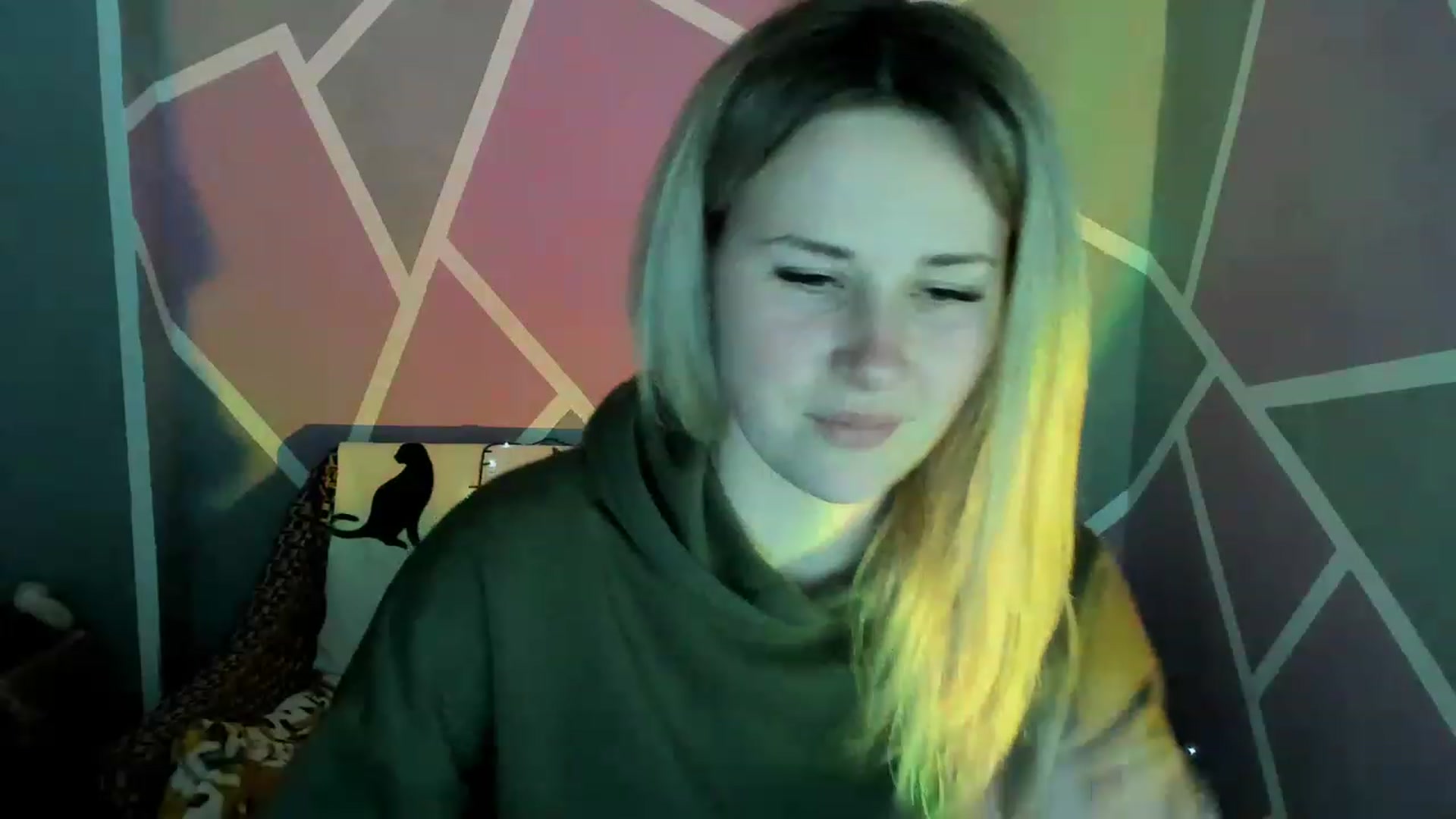 Gallery image thumbnail from Blondie_Star's myfreecams stream on, 04/17/2023, 15:54 image 7 of 20