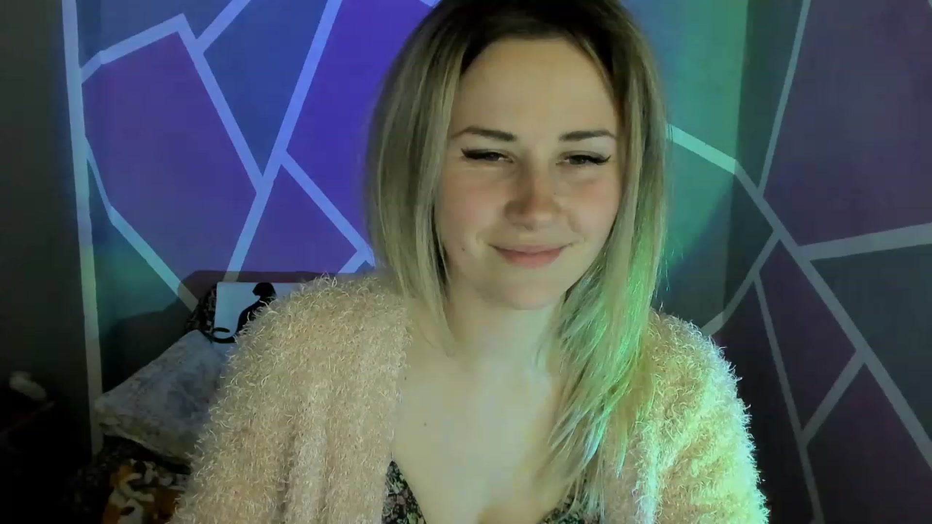 Gallery image thumbnail from Blondie_Star's myfreecams stream on, 04/18/2023, 14:56 image 11 of 20