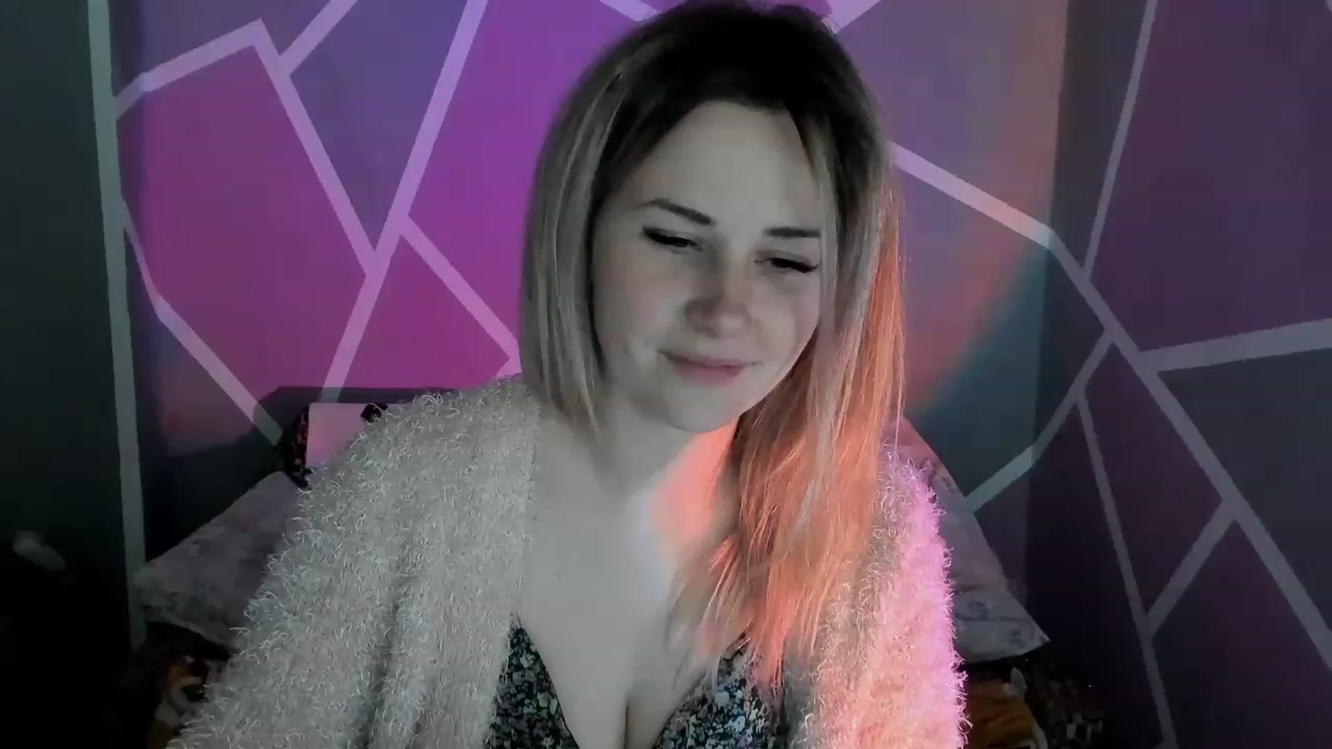 Gallery image thumbnail from Blondie_Star's myfreecams stream on, 04/18/2023, 14:56 image 5 of 20