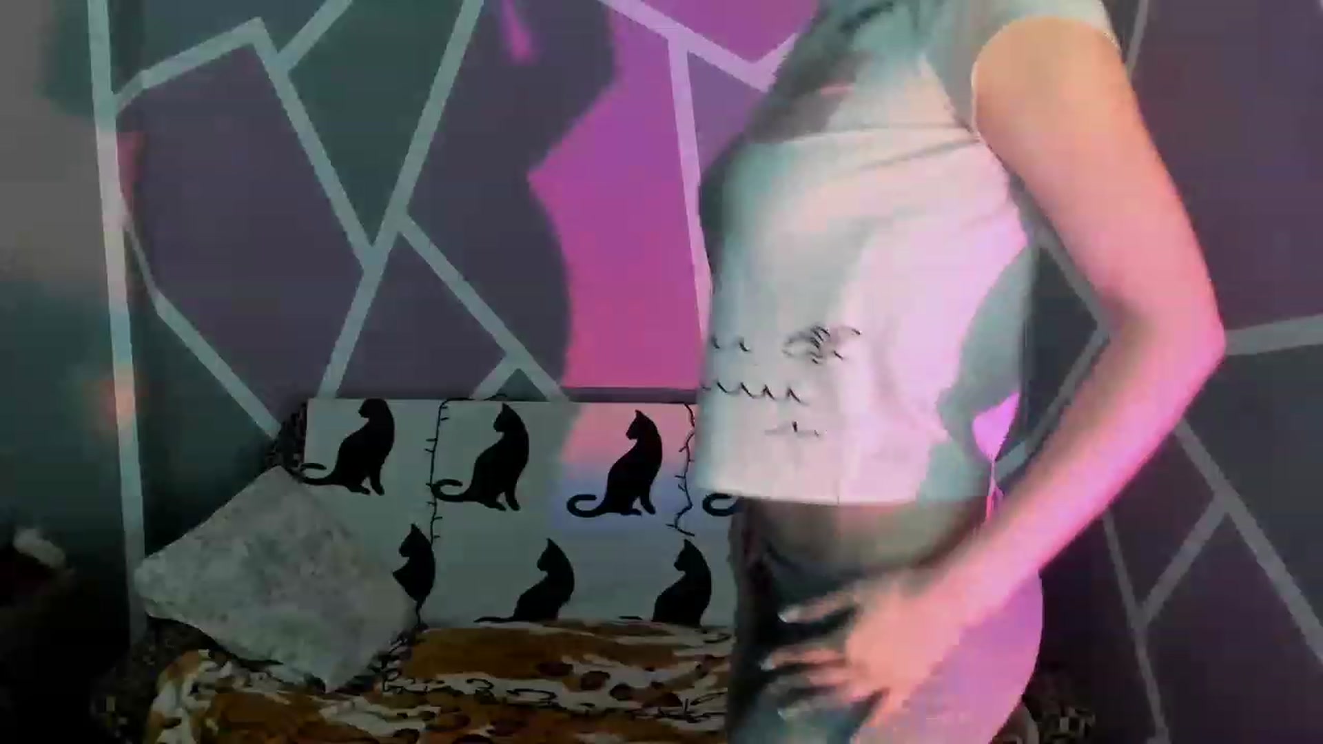 Gallery image thumbnail from Blondie_Star's myfreecams stream on, 04/20/2023, 15:08 image 4 of 20