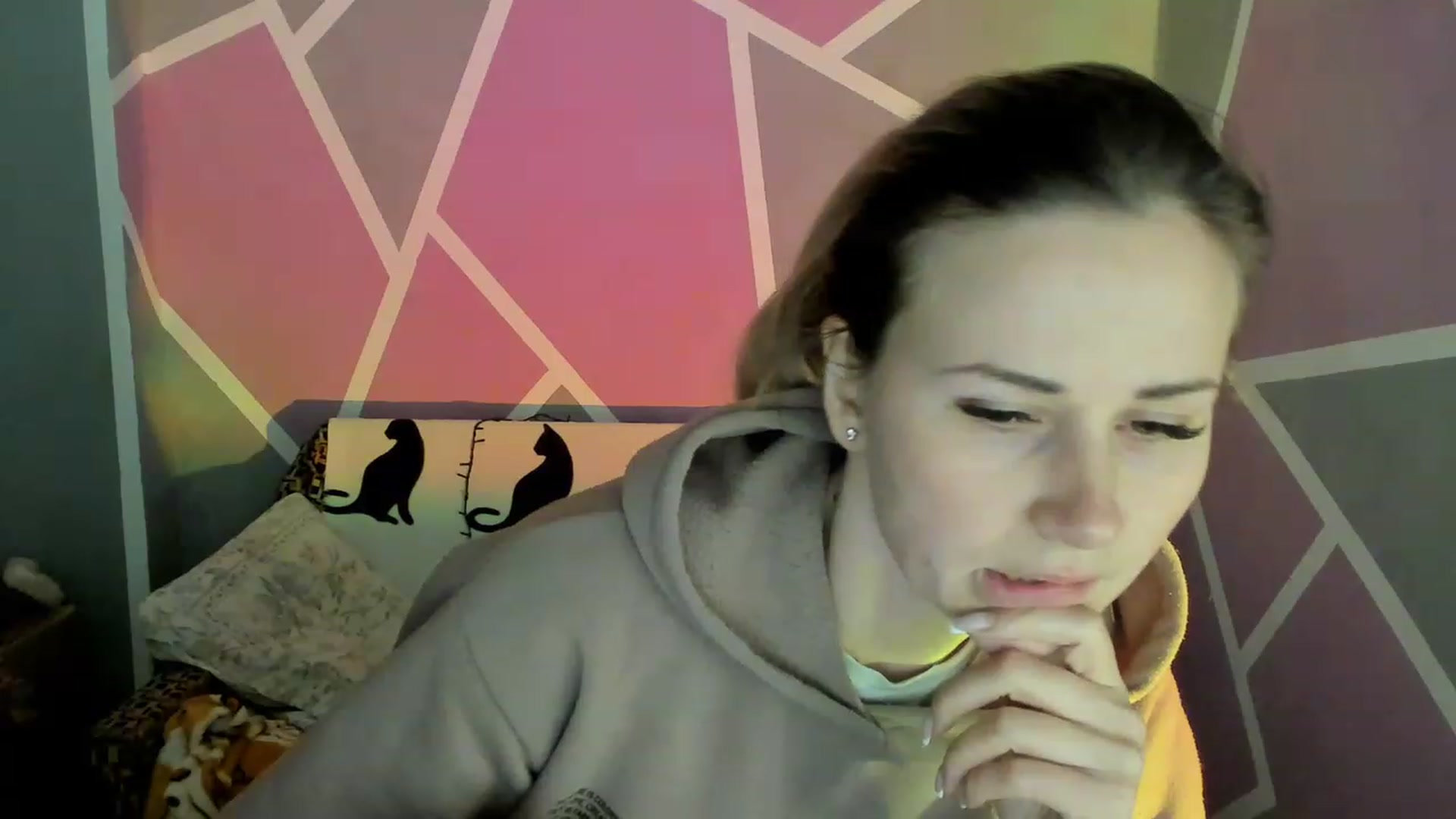 Gallery image thumbnail from Blondie_Star's myfreecams stream on, 04/20/2023, 16:25 image 13 of 20