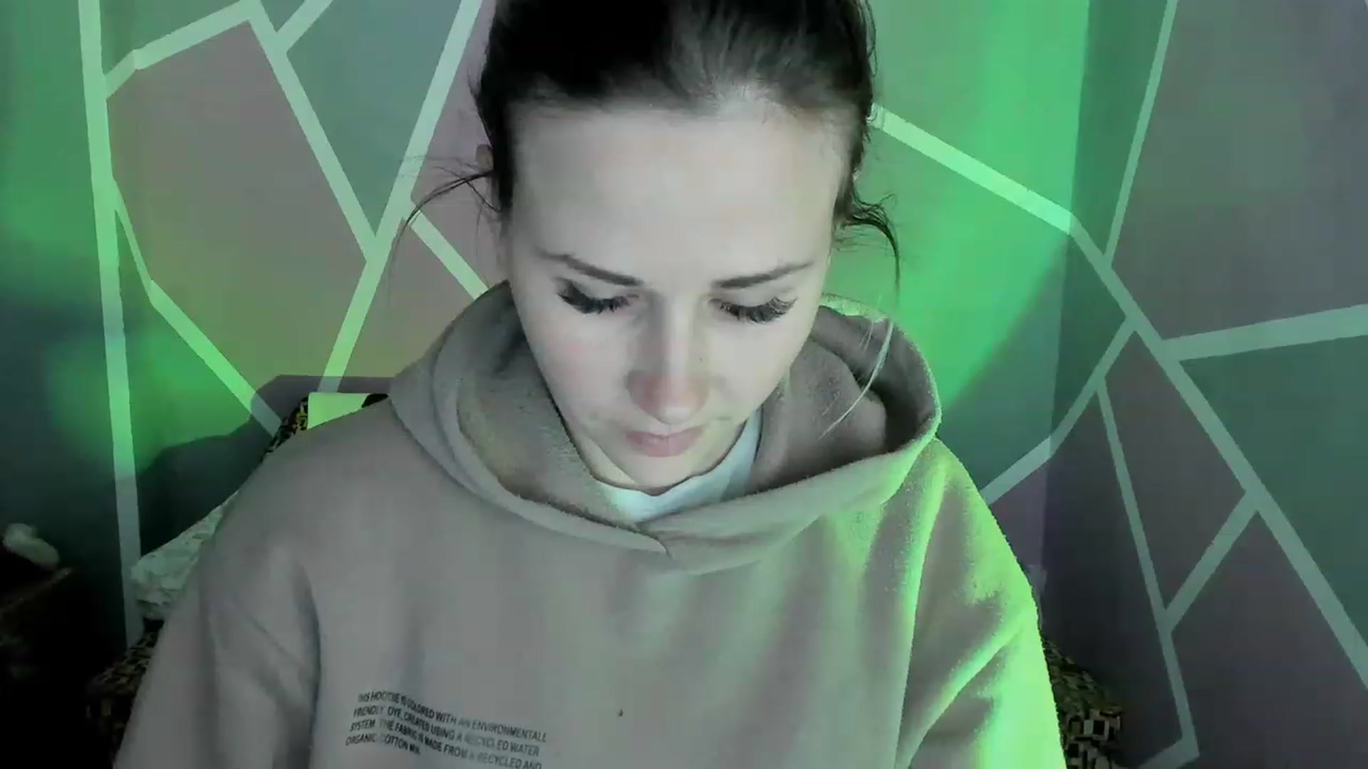 Gallery image thumbnail from Blondie_Star's myfreecams stream on, 04/20/2023, 16:25 image 4 of 20
