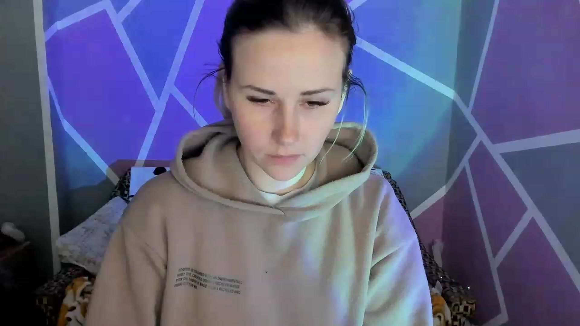 Gallery image thumbnail from Blondie_Star's myfreecams stream on, 04/20/2023, 16:25 image 7 of 20