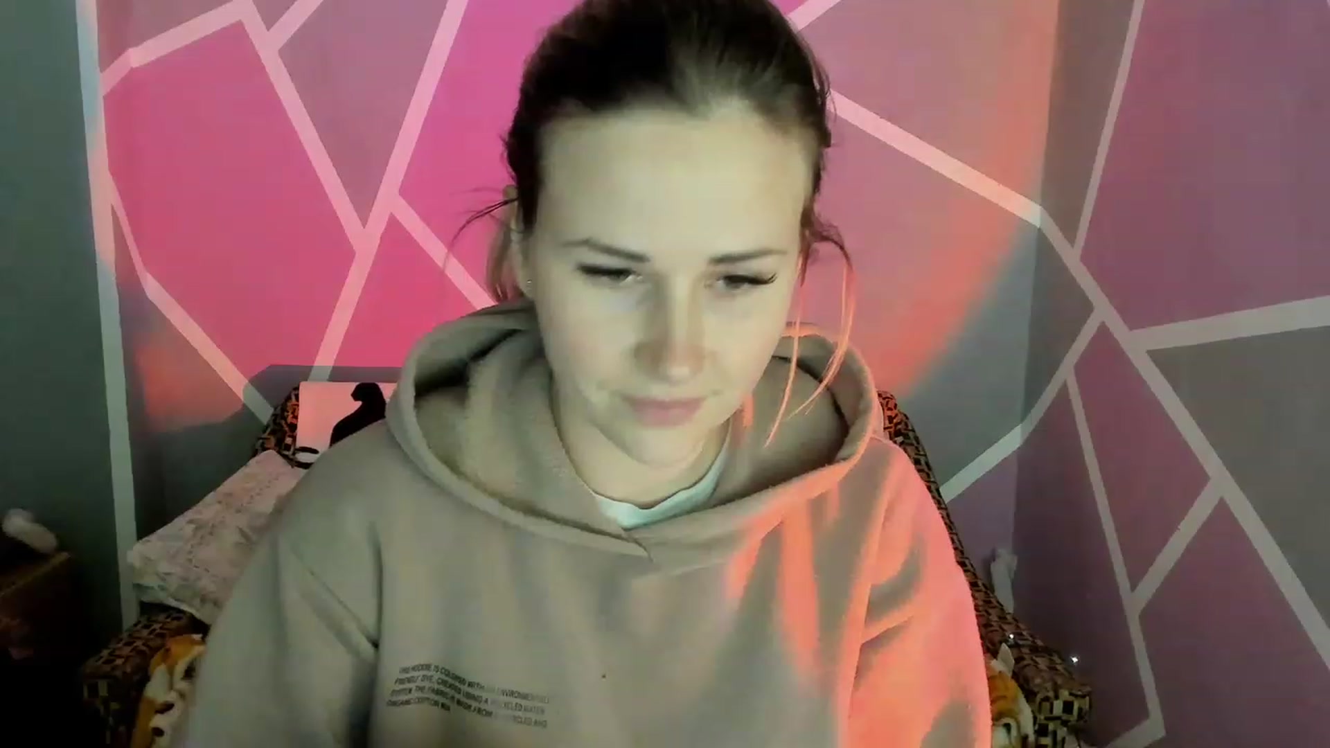 Gallery image thumbnail from Blondie_Star's myfreecams stream on, 04/20/2023, 16:25 image 9 of 20