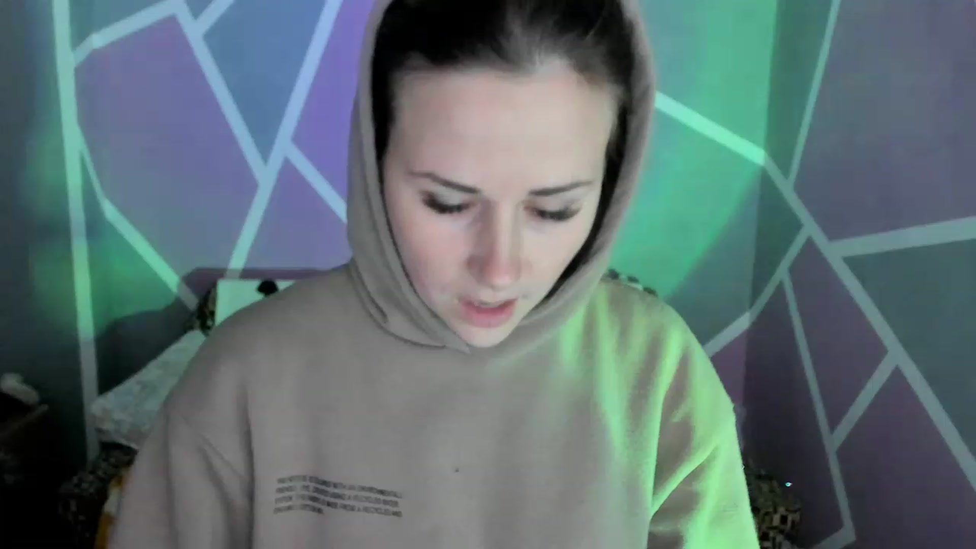 Gallery image thumbnail from Blondie_Star's myfreecams stream on, 04/20/2023, 16:25 image 15 of 20