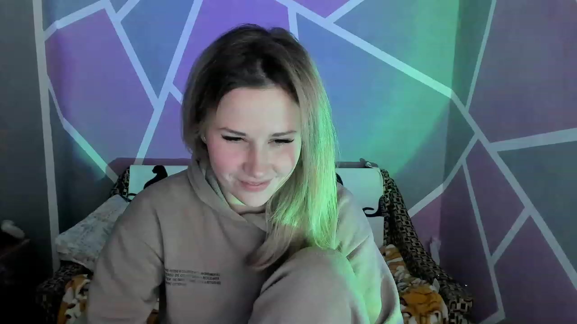 Gallery image thumbnail from Blondie_Star's myfreecams stream on, 04/22/2023, 20:07 image 7 of 20