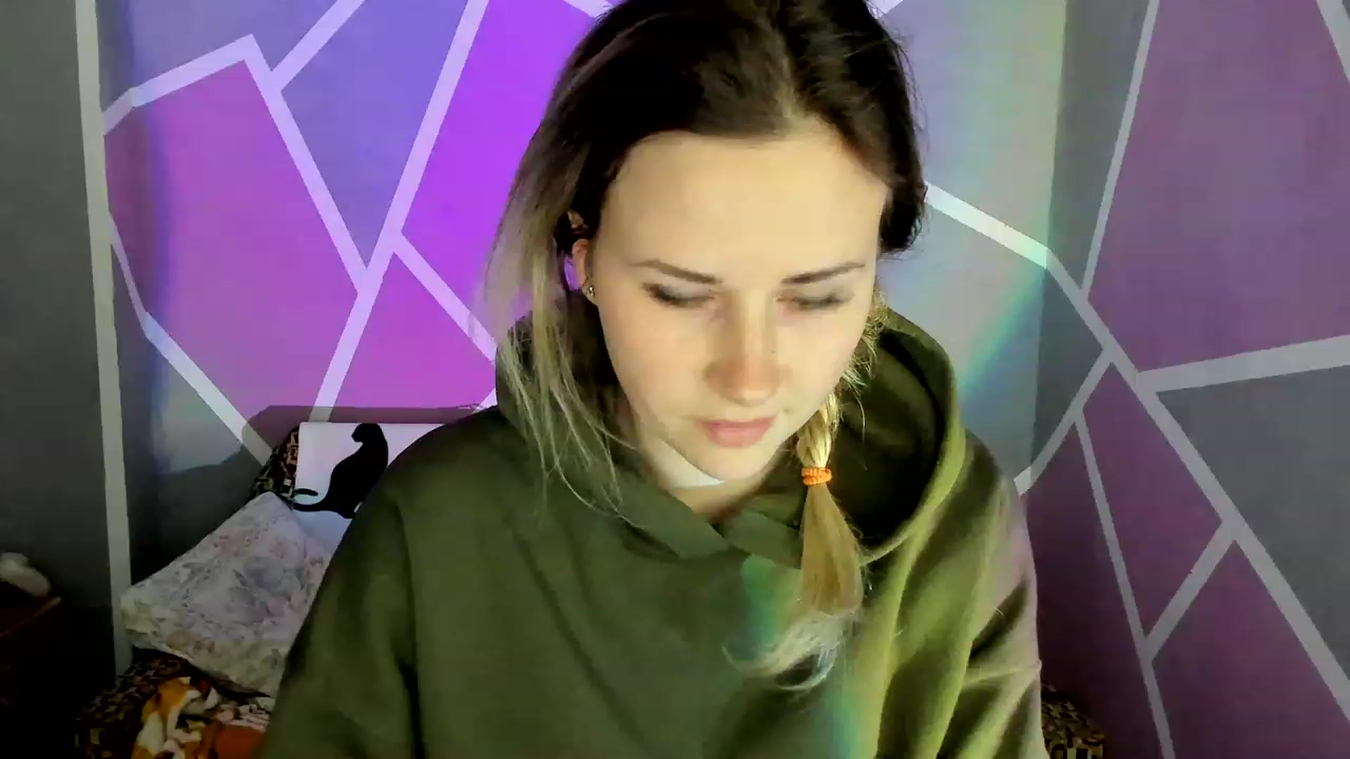 Gallery image thumbnail from Blondie_Star's myfreecams stream on, 04/27/2023, 16:50 image 5 of 20