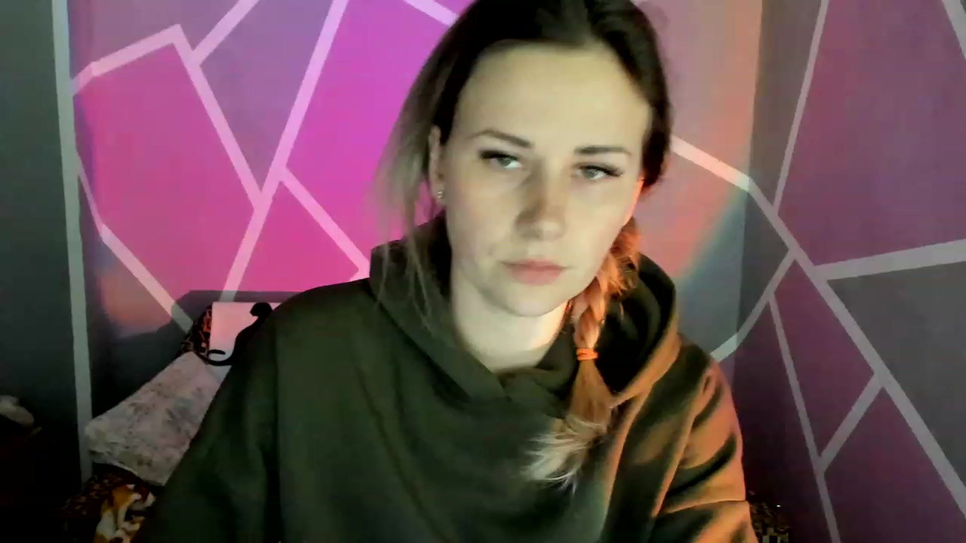 Gallery image thumbnail from Blondie_Star's myfreecams stream on, 04/27/2023, 16:50 image 6 of 20