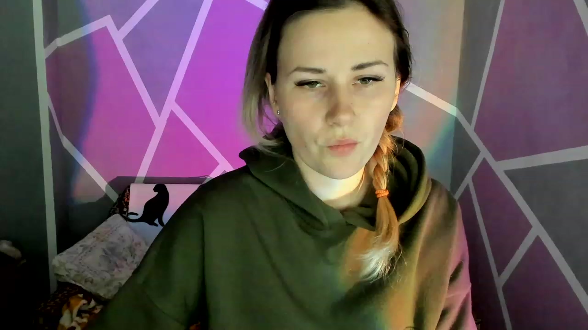 Gallery image thumbnail from Blondie_Star's myfreecams stream on, 04/27/2023, 16:50 image 10 of 20