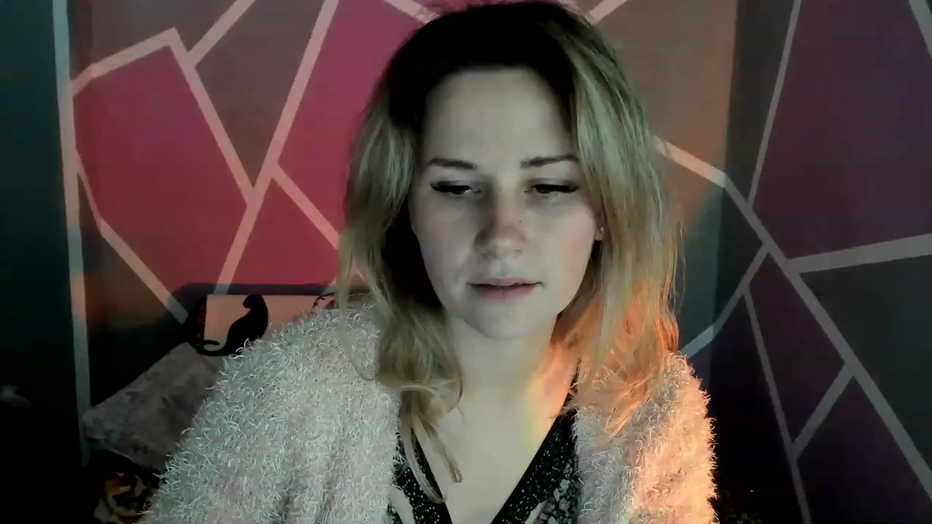 Gallery image thumbnail from Blondie_Star's myfreecams stream on, 05/01/2023, 14:06 image 13 of 20