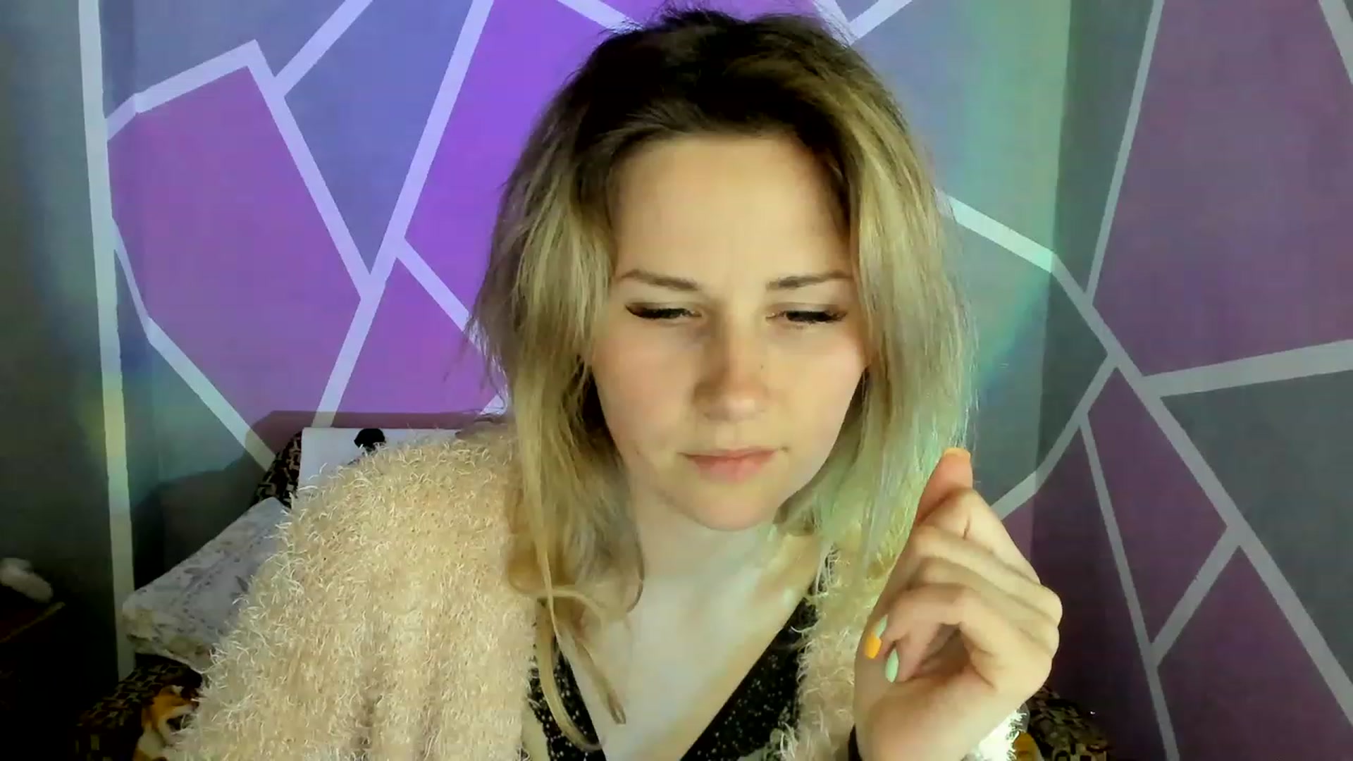 Gallery image thumbnail from Blondie_Star's myfreecams stream on, 05/01/2023, 14:06 image 17 of 20