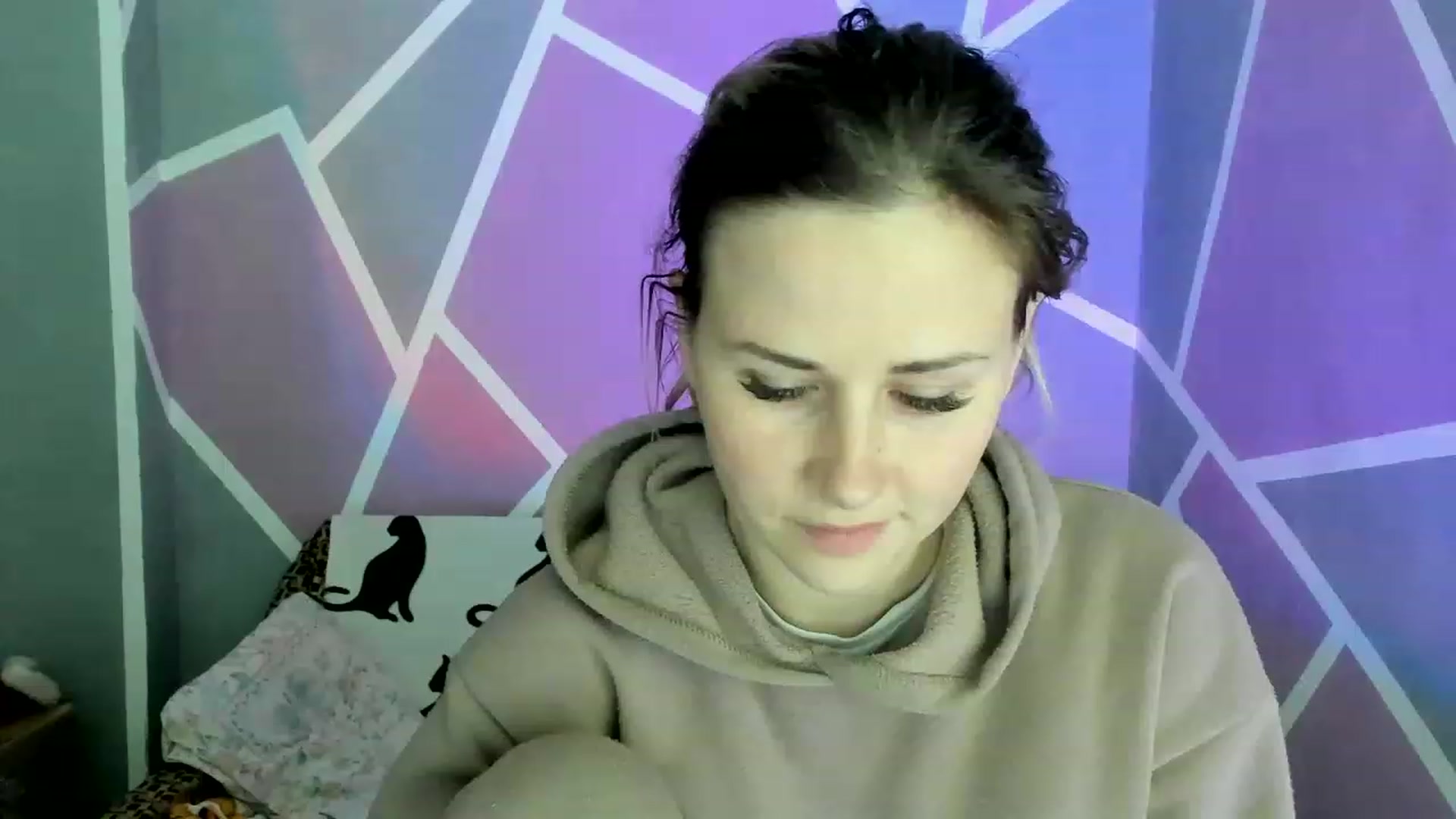 Gallery image thumbnail from Blondie_Star's myfreecams stream on, 05/03/2023, 17:19 image 5 of 20