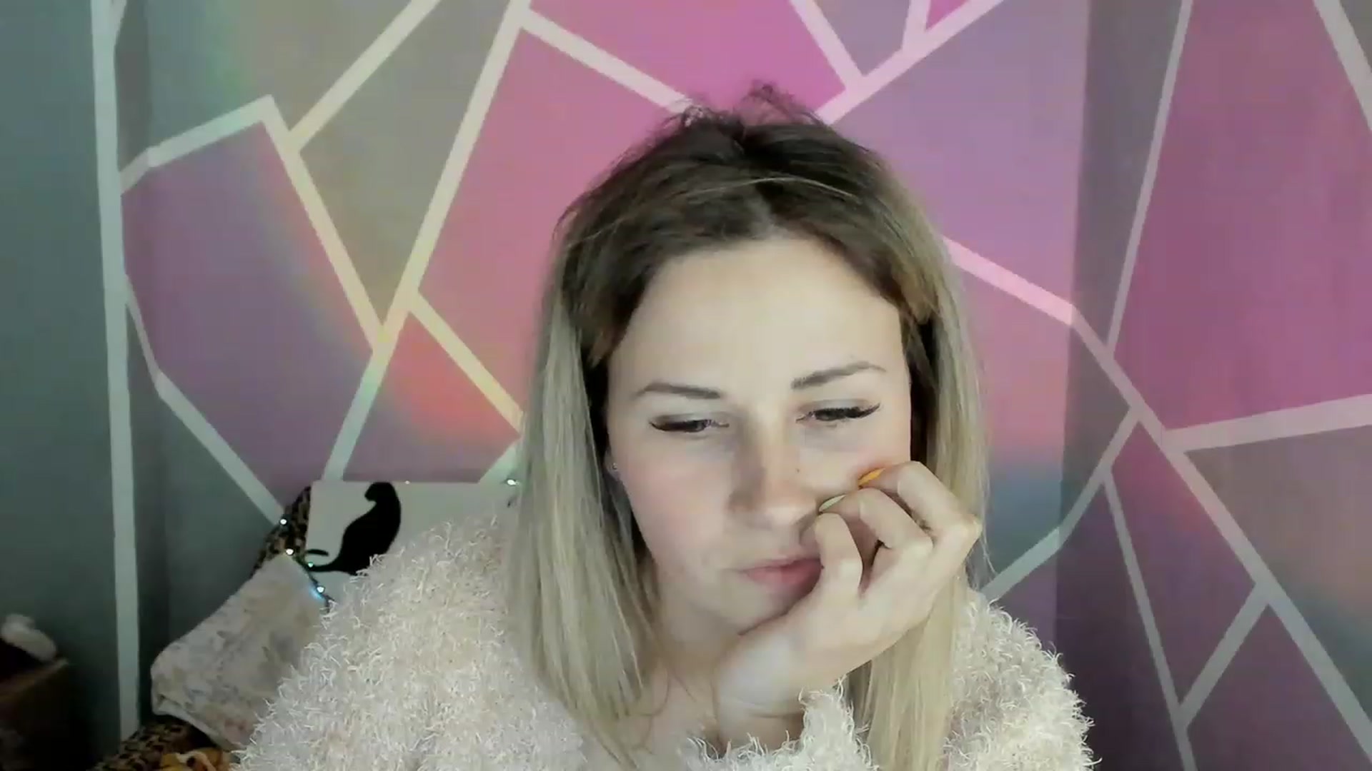 Gallery image thumbnail from Blondie_Star's myfreecams stream on, 05/04/2023, 14:19 image 20 of 20