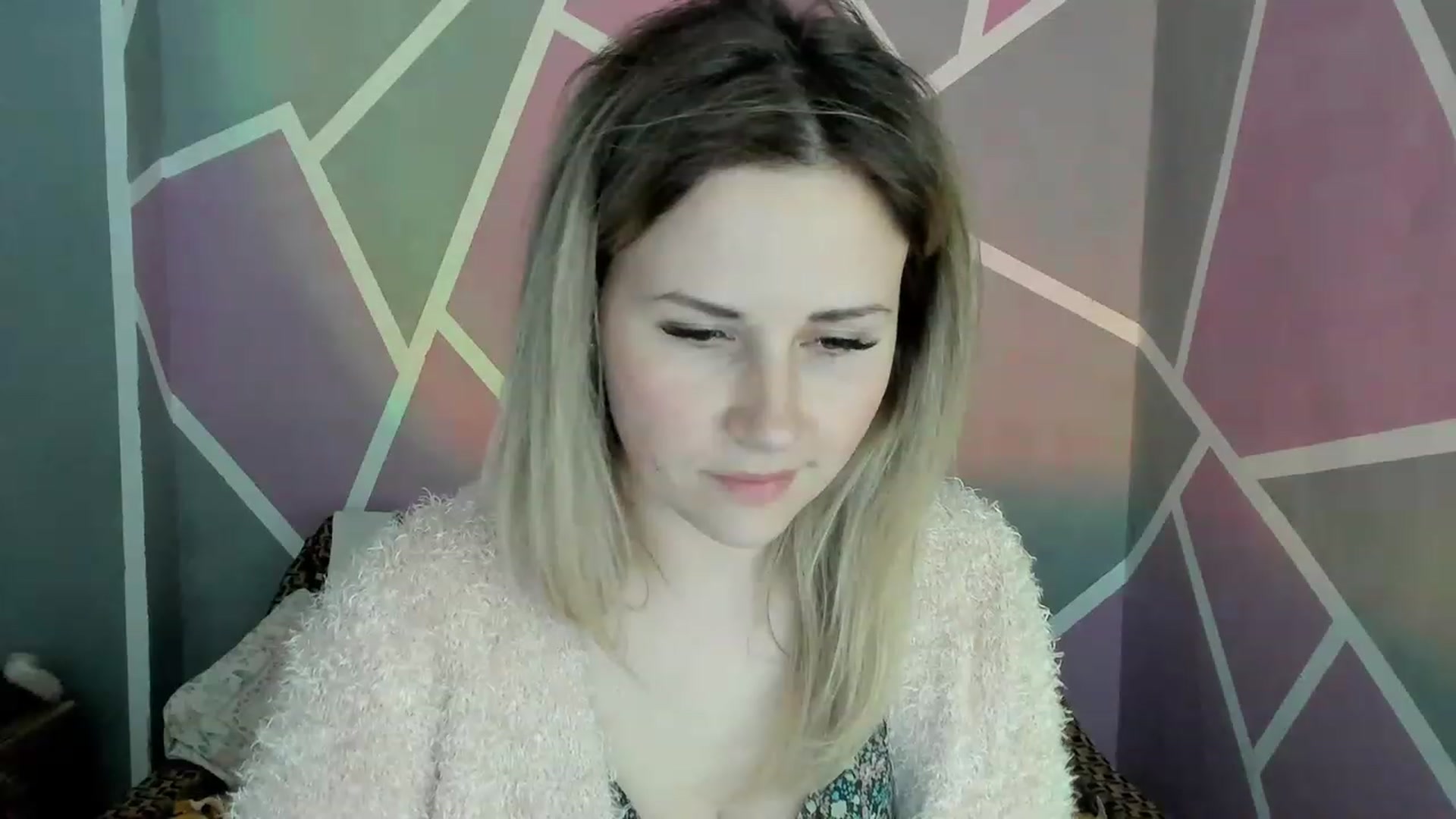 Gallery image thumbnail from Blondie_Star's myfreecams stream on, 05/04/2023, 14:19 image 17 of 20