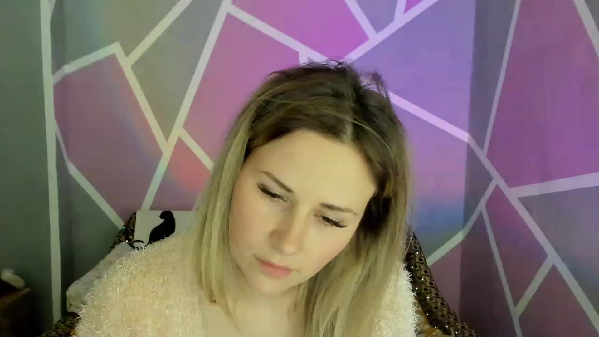 Gallery image thumbnail from Blondie_Star's myfreecams stream on, 05/04/2023, 14:19 image 9 of 20