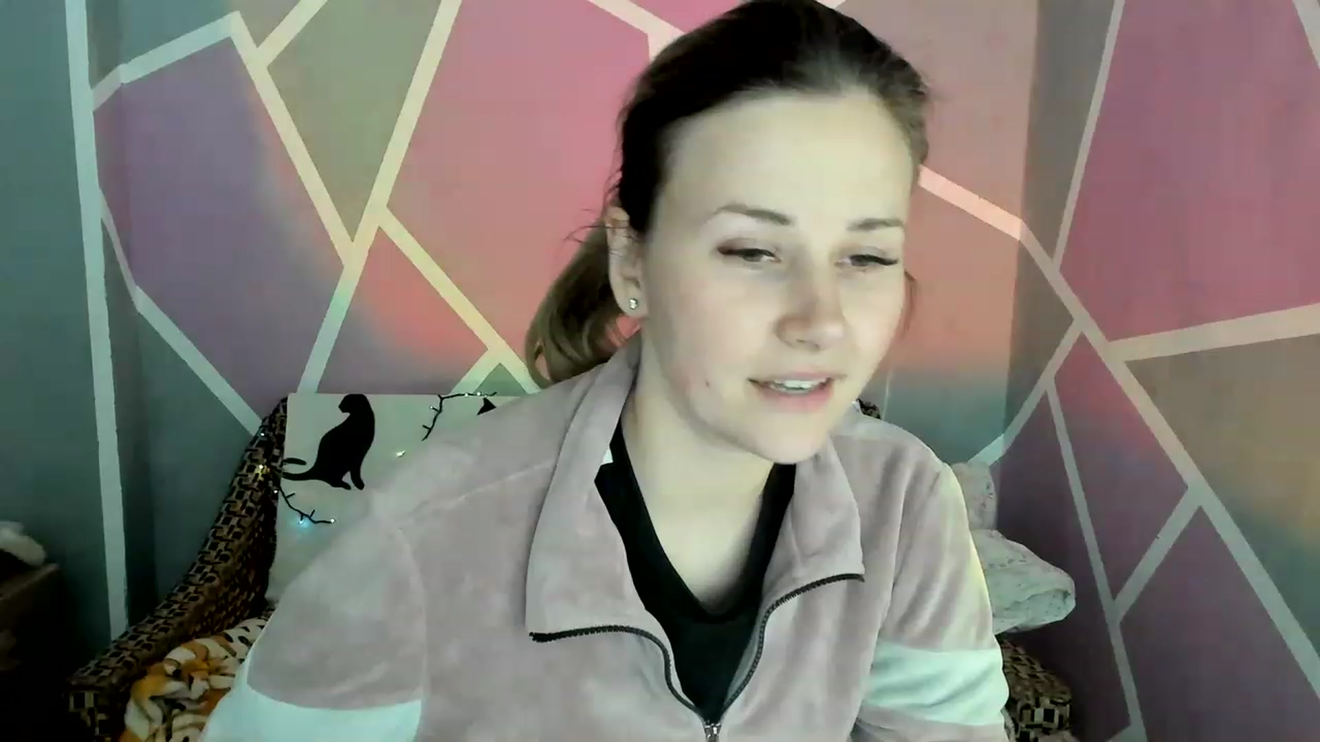 Gallery image thumbnail from Blondie_Star's myfreecams stream on, 05/07/2023, 14:59 image 16 of 20