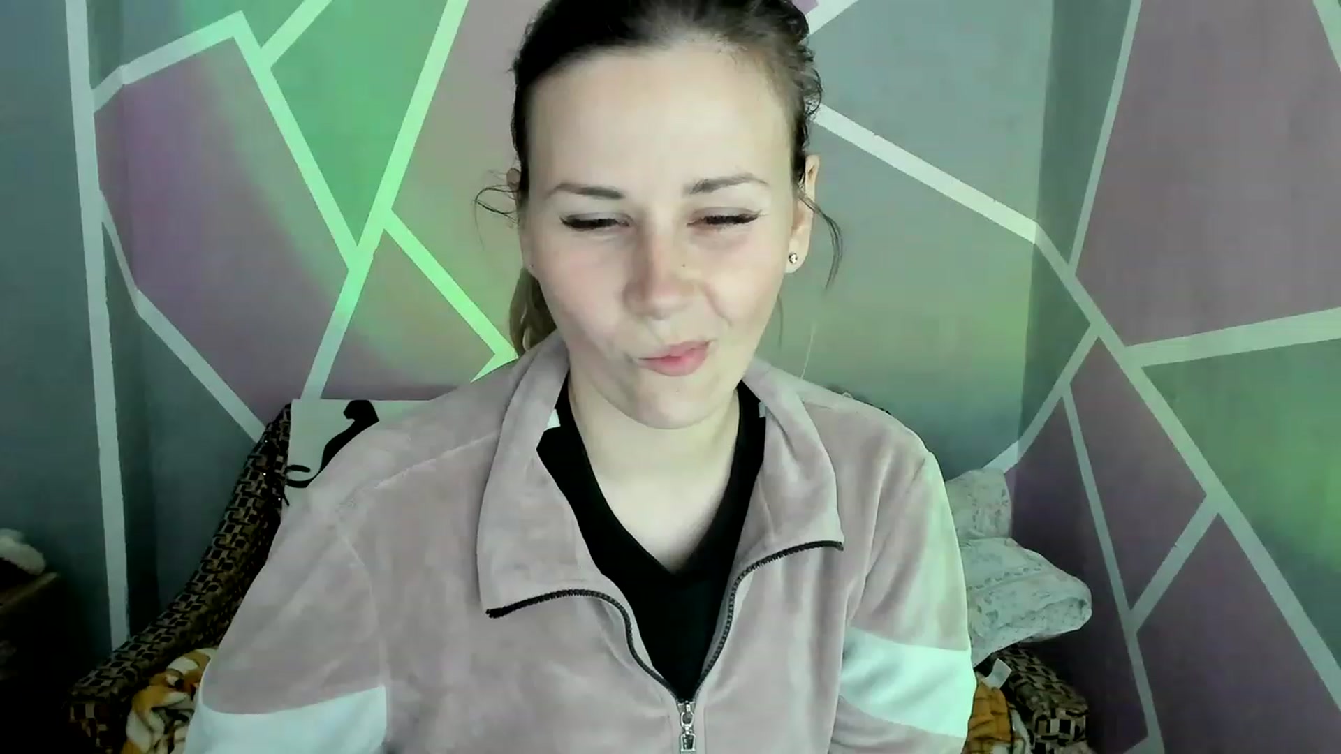 Gallery image thumbnail from Blondie_Star's myfreecams stream on, 05/07/2023, 14:59 image 7 of 20