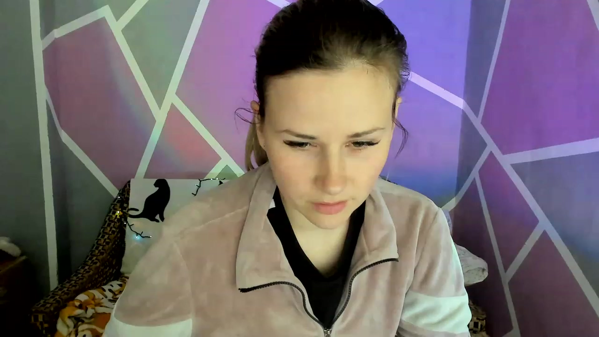 Gallery image thumbnail from Blondie_Star's myfreecams stream on, 05/07/2023, 14:59 image 18 of 20
