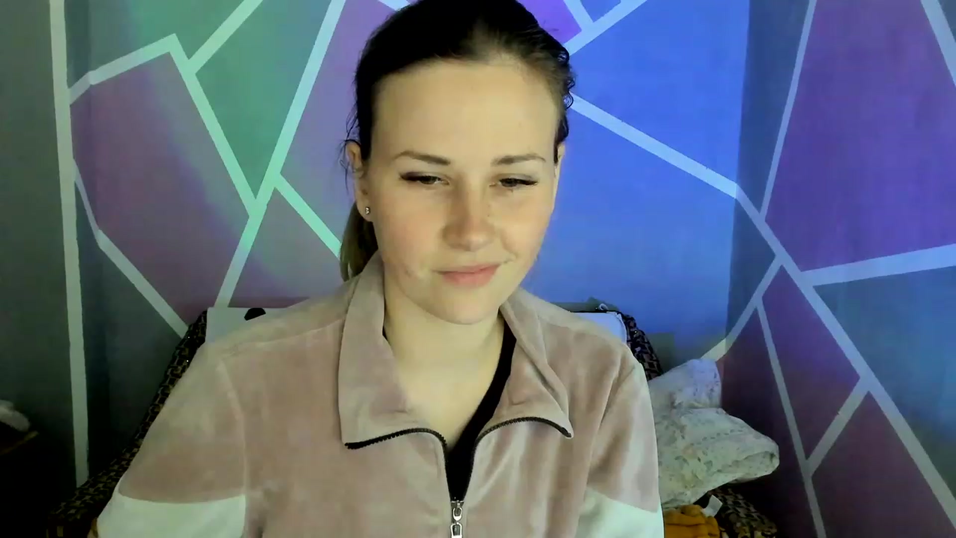 Gallery image thumbnail from Blondie_Star's myfreecams stream on, 05/07/2023, 16:13 image 18 of 20