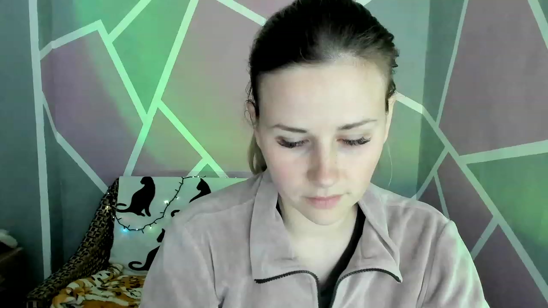 Gallery image thumbnail from Blondie_Star's myfreecams stream on, 05/07/2023, 16:13 image 12 of 20