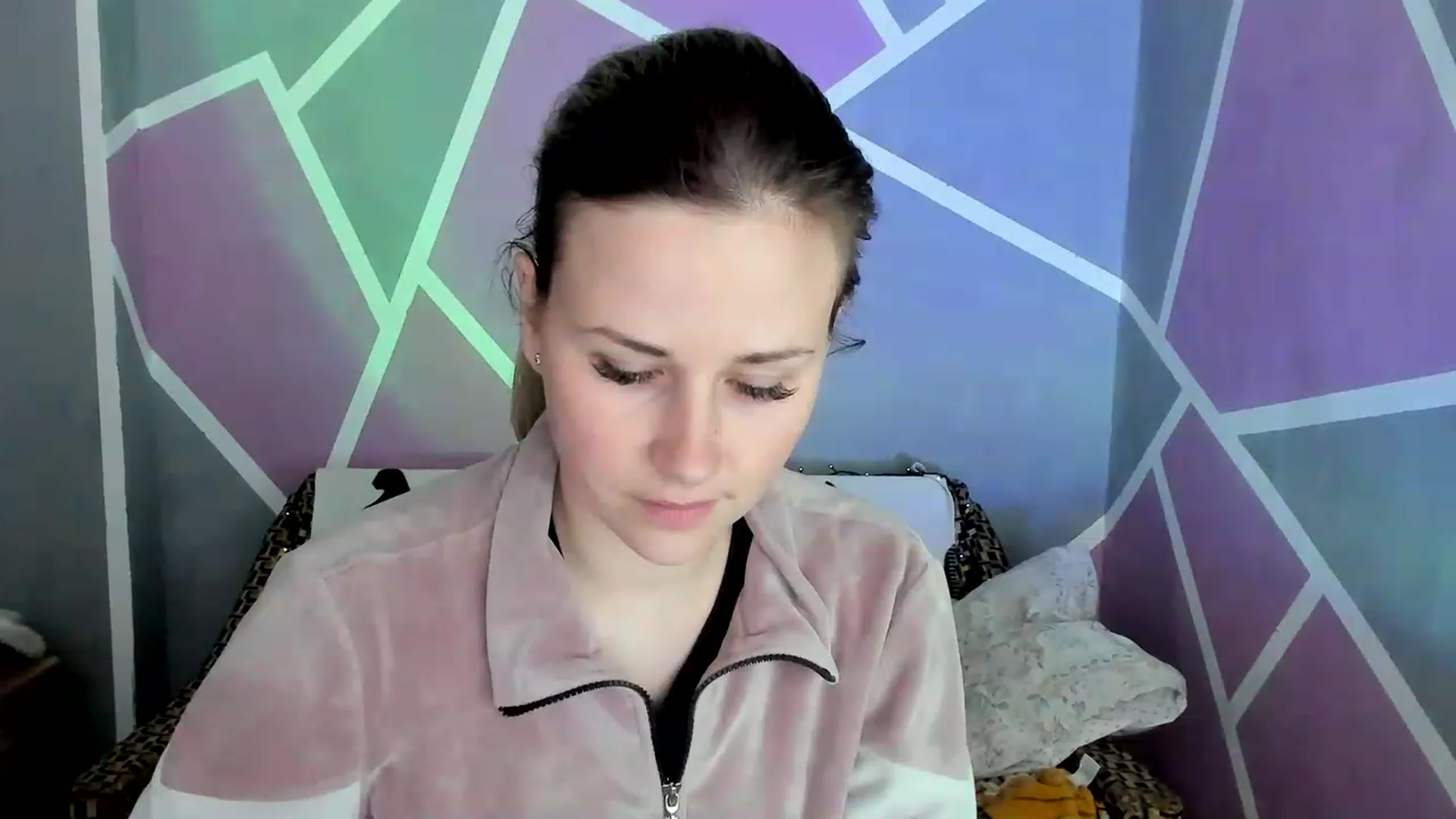 Gallery image thumbnail from Blondie_Star's myfreecams stream on, 05/07/2023, 16:13 image 16 of 20