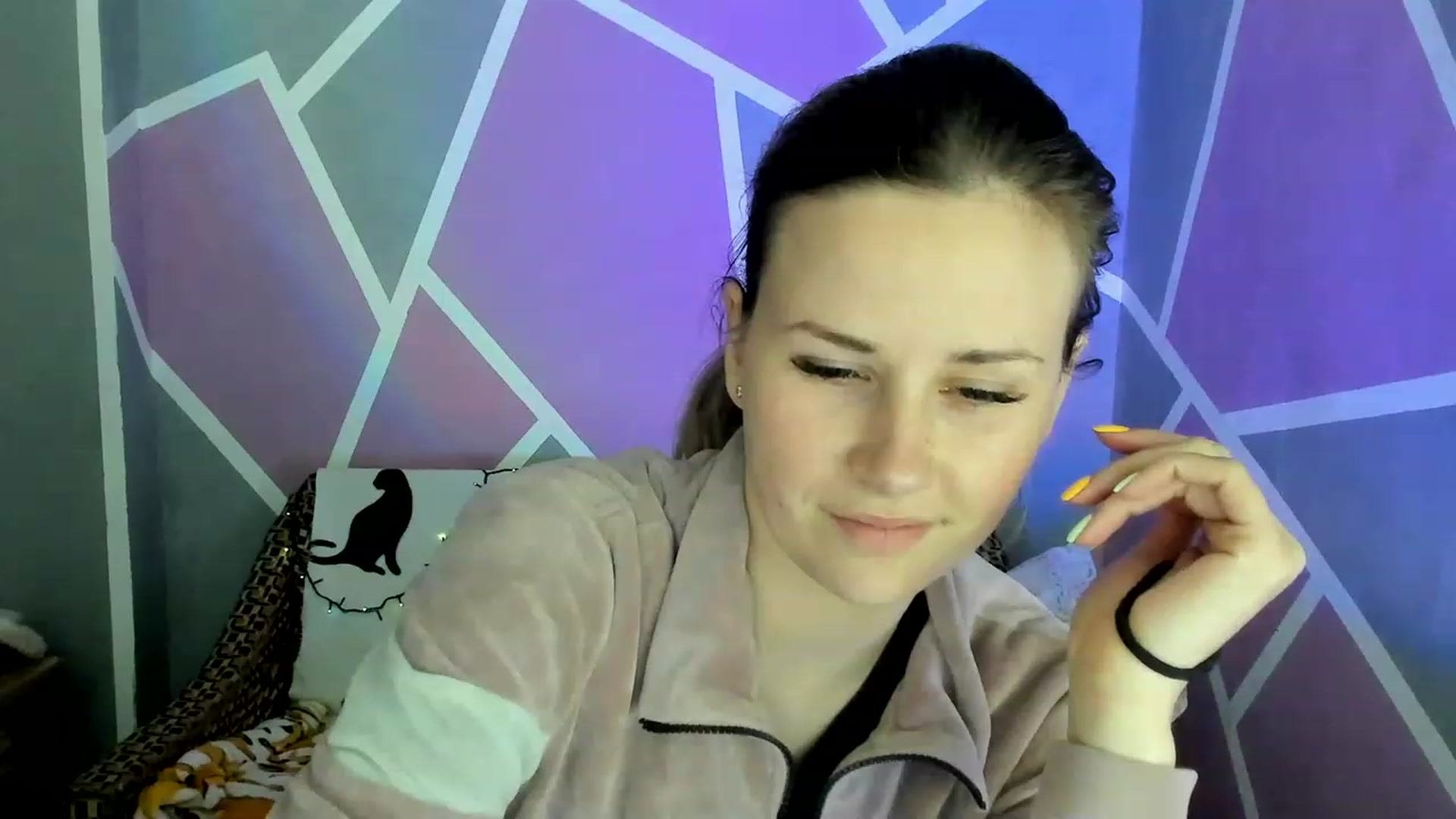 Gallery image thumbnail from Blondie_Star's myfreecams stream on, 05/07/2023, 16:13 image 14 of 20