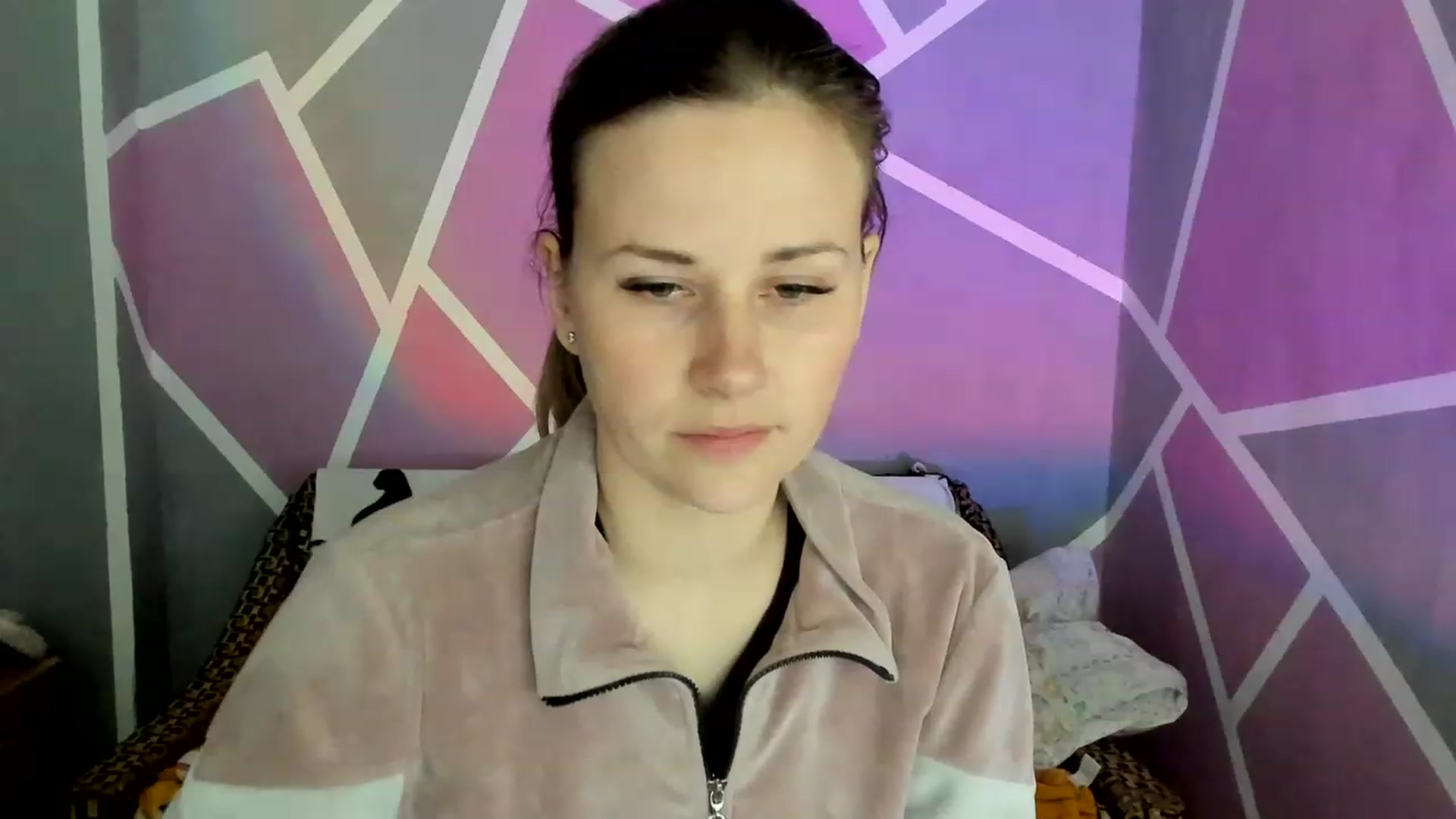 Gallery image thumbnail from Blondie_Star's myfreecams stream on, 05/07/2023, 16:13 image 13 of 20