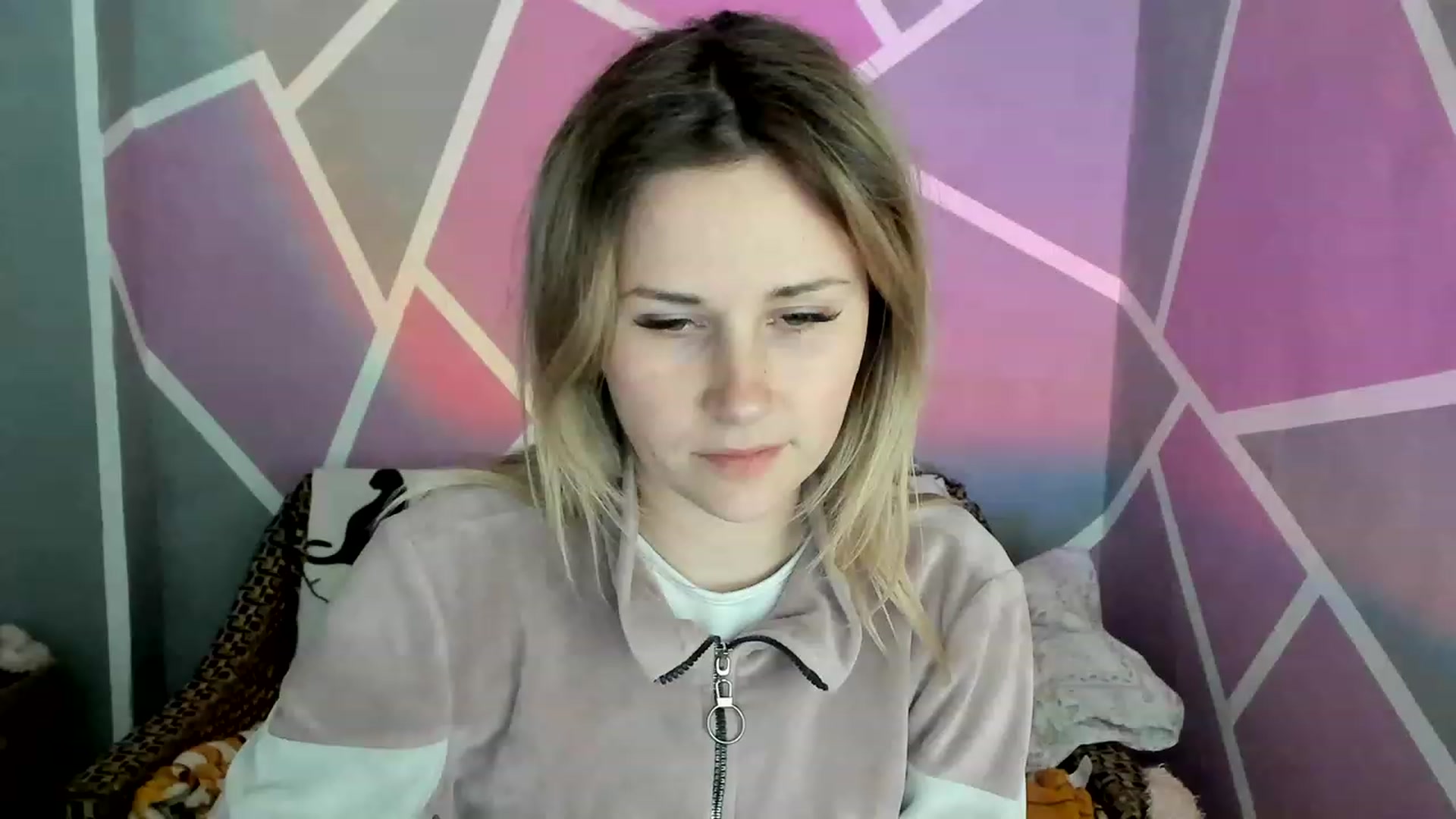Gallery image thumbnail from Blondie_Star's myfreecams stream on, 05/10/2023, 17:10 image 11 of 20
