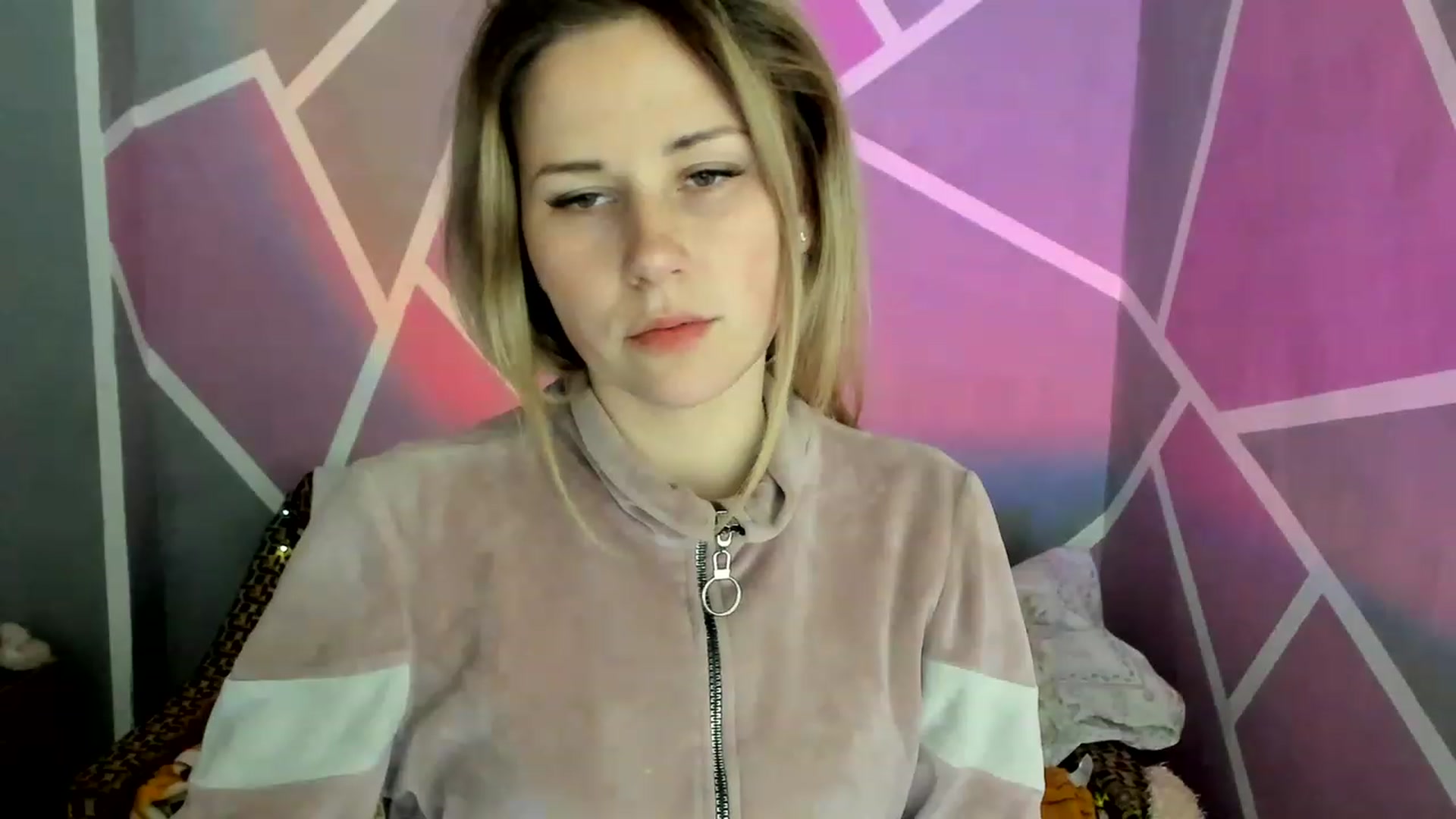 Gallery image thumbnail from Blondie_Star's myfreecams stream on, 05/10/2023, 17:10 image 3 of 20