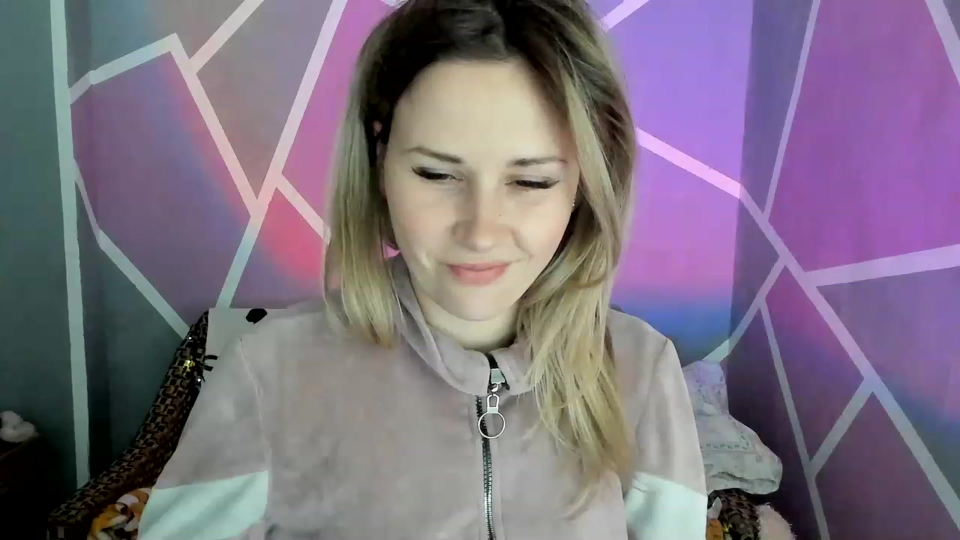 Gallery image thumbnail from Blondie_Star's myfreecams stream on, 05/10/2023, 17:10 image 8 of 20