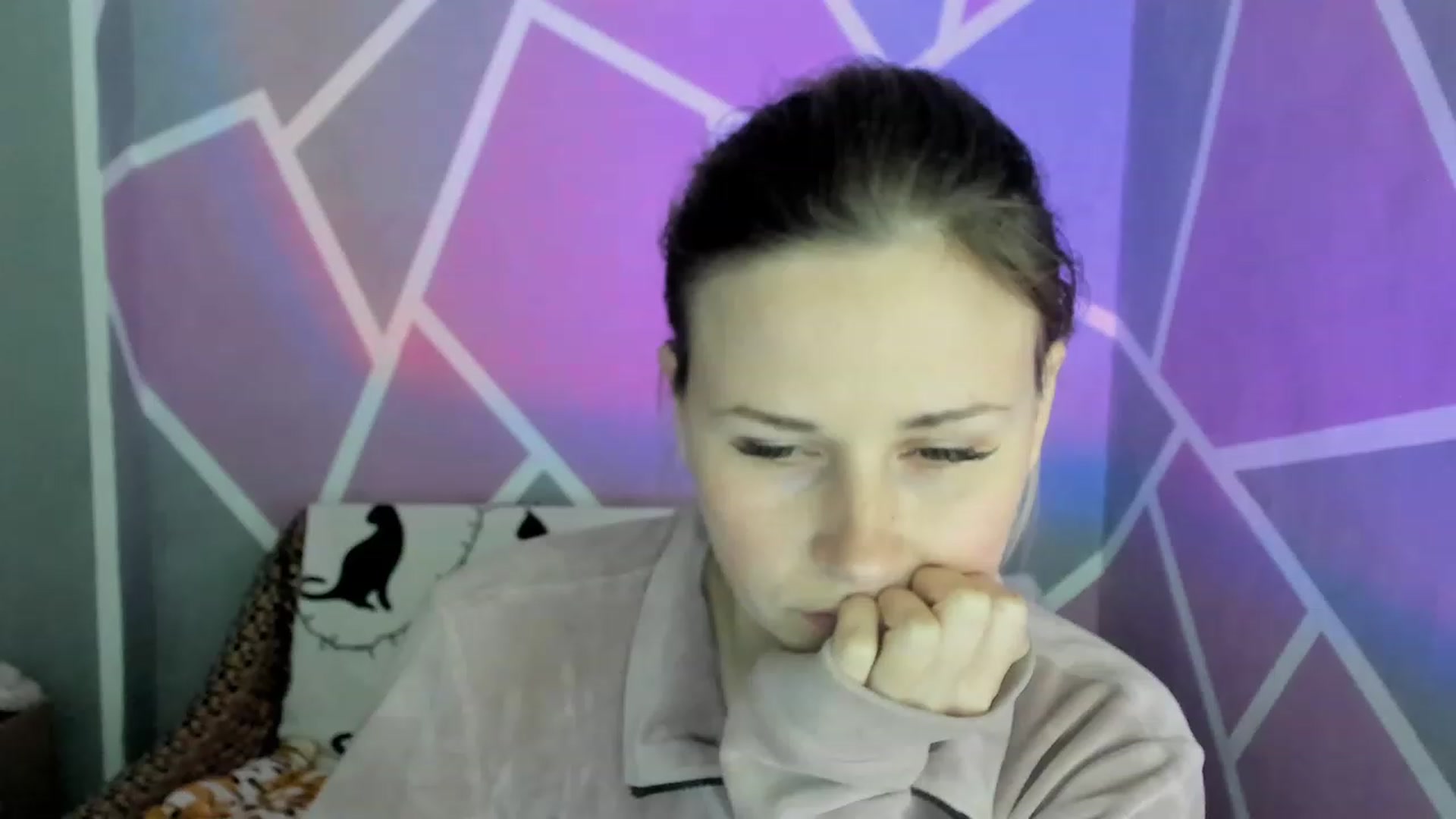 Gallery image thumbnail from Blondie_Star's myfreecams stream on, 05/12/2023, 17:43 image 2 of 20