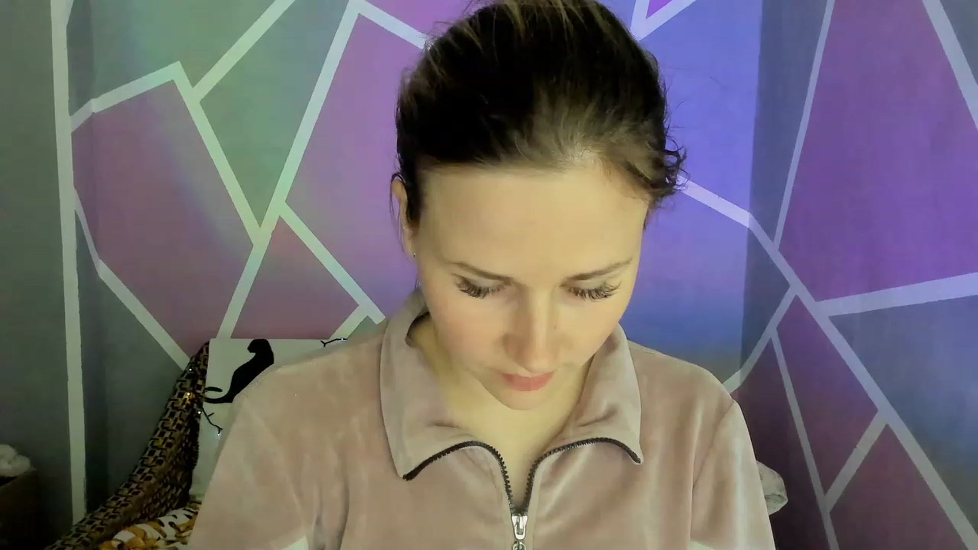 Gallery image thumbnail from Blondie_Star's myfreecams stream on, 05/12/2023, 17:43 image 12 of 20