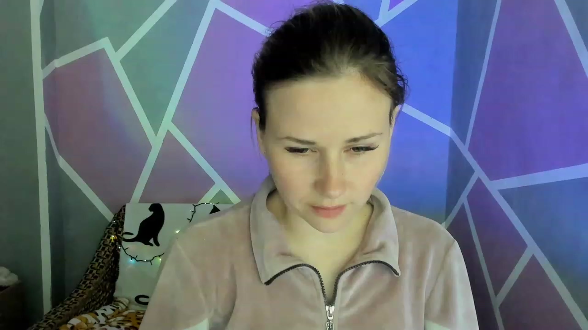 Gallery image thumbnail from Blondie_Star's myfreecams stream on, 05/12/2023, 17:43 image 7 of 20