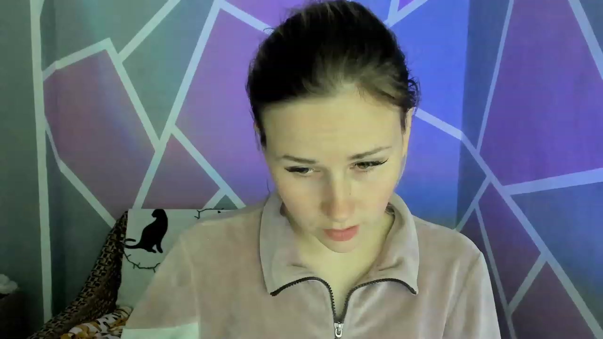 Gallery image thumbnail from Blondie_Star's myfreecams stream on, 05/12/2023, 17:43 image 6 of 20