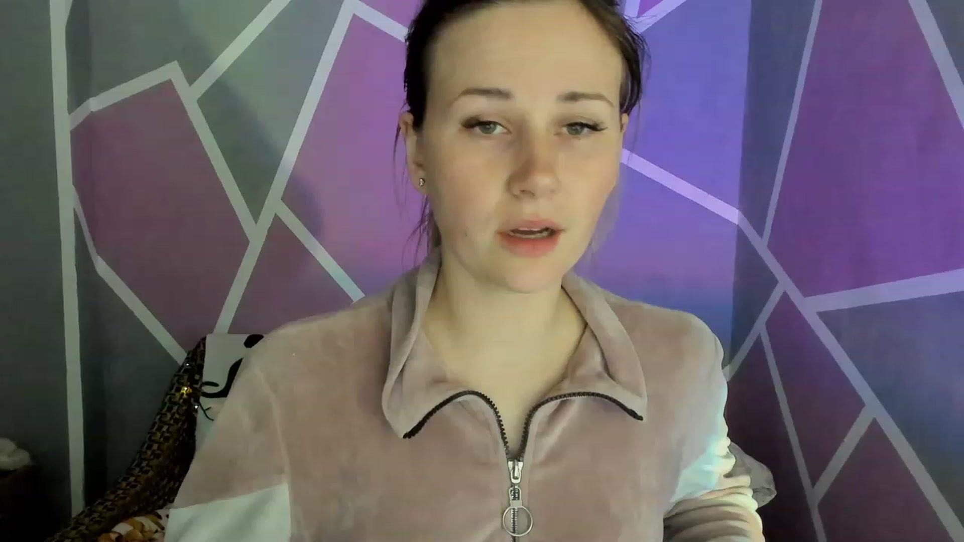 Gallery image thumbnail from Blondie_Star's myfreecams stream on, 05/12/2023, 17:43 image 14 of 20