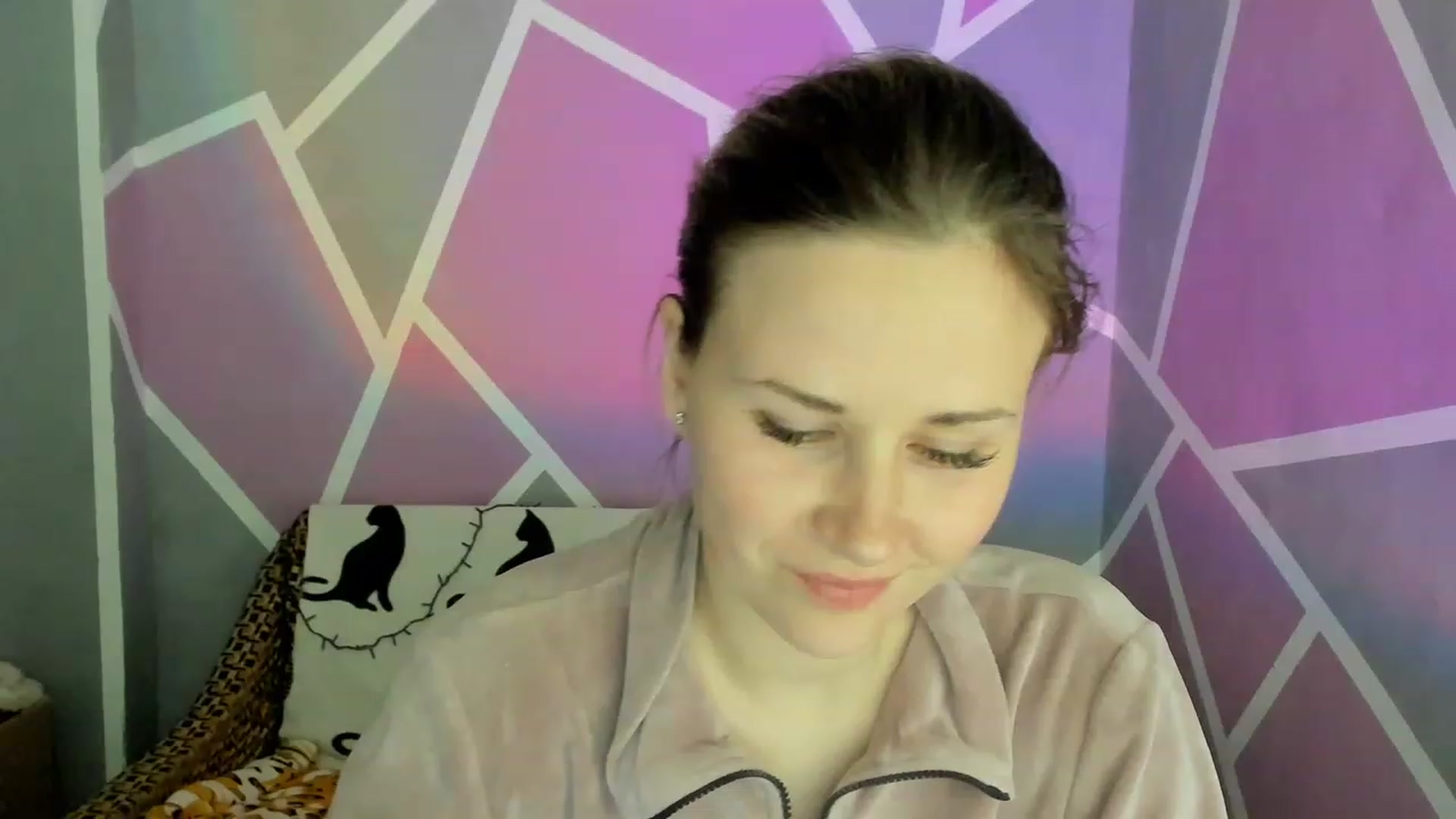 Gallery image thumbnail from Blondie_Star's myfreecams stream on, 05/12/2023, 17:43 image 18 of 20