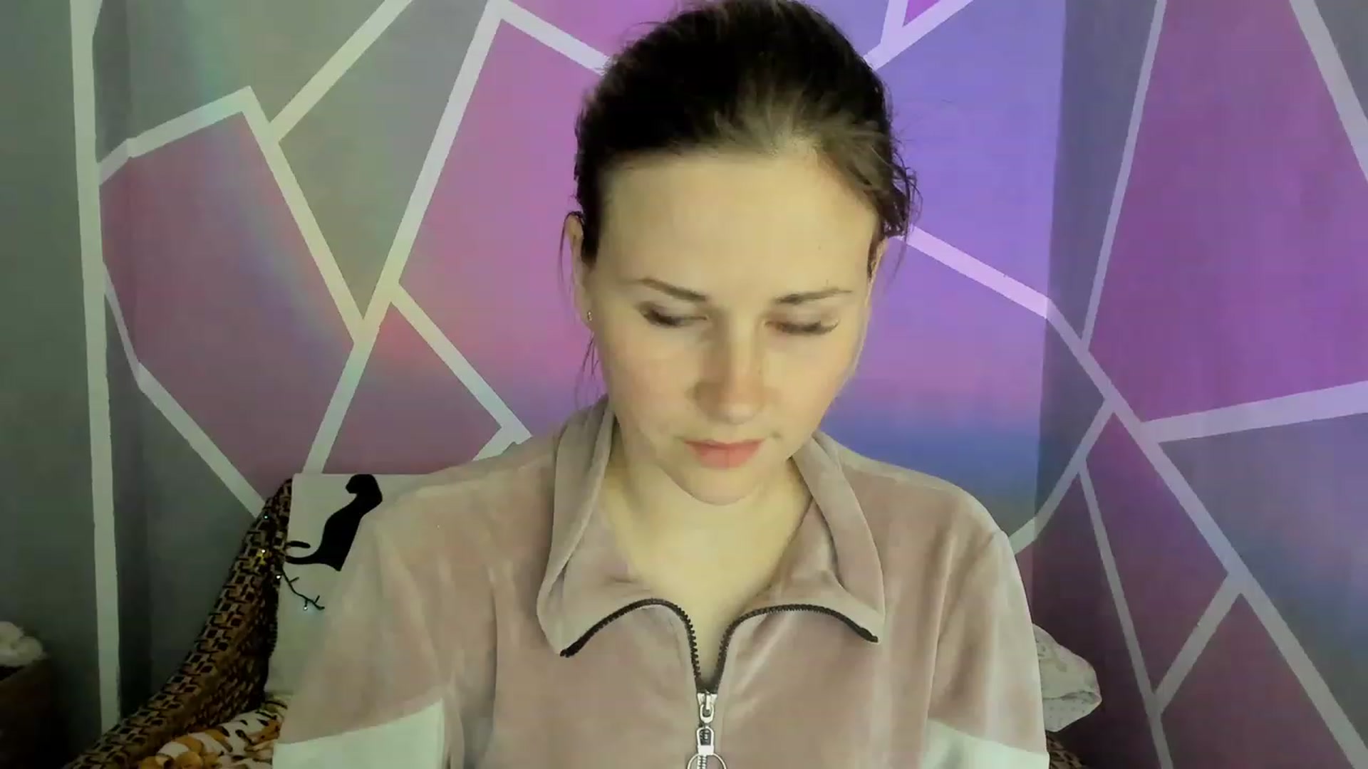Gallery image thumbnail from Blondie_Star's myfreecams stream on, 05/12/2023, 17:43 image 16 of 20