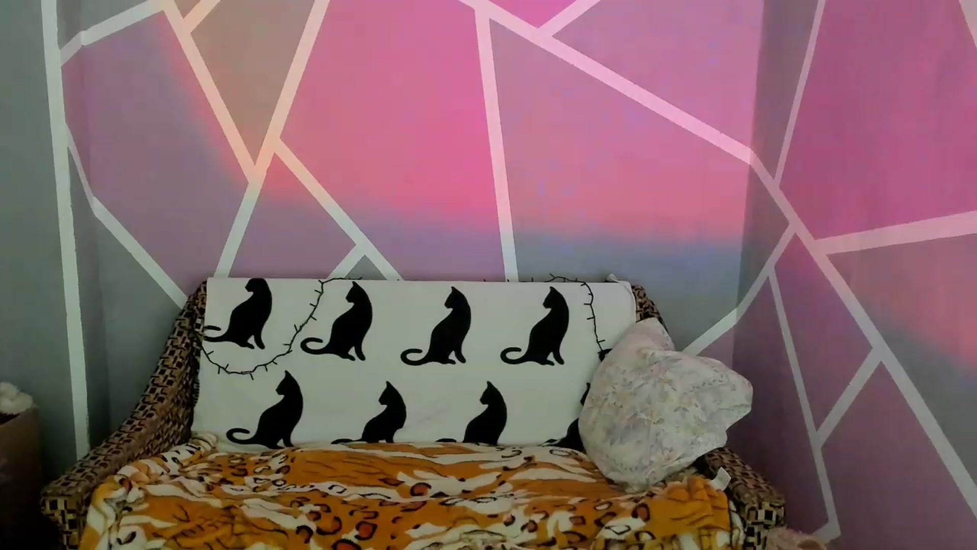 Gallery image thumbnail from Blondie_Star's myfreecams stream on, 05/13/2023, 14:53 image 2 of 20