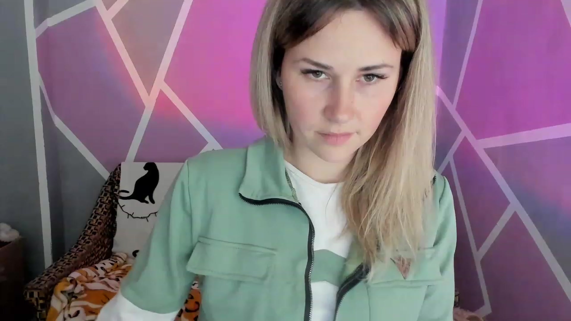 Gallery image thumbnail from Blondie_Star's myfreecams stream on, 05/13/2023, 14:53 image 20 of 20