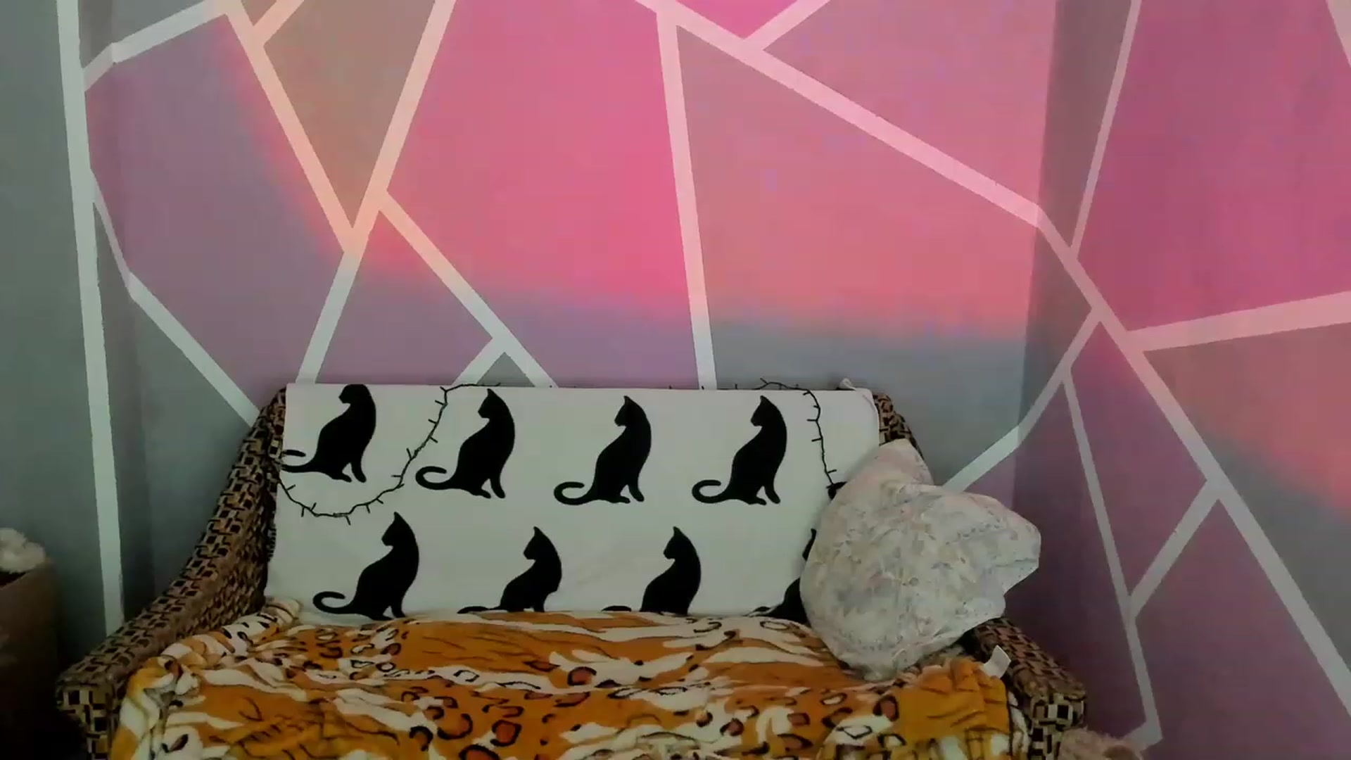 Gallery image thumbnail from Blondie_Star's myfreecams stream on, 05/13/2023, 14:53 image 1 of 20