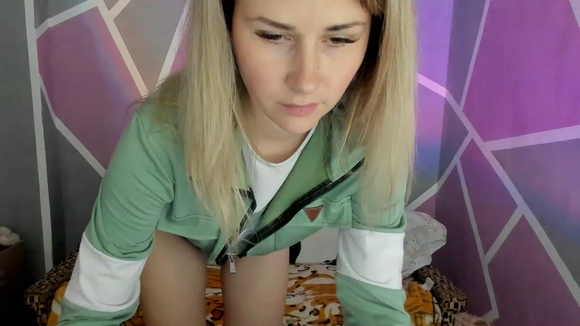 Gallery image thumbnail from Blondie_Star's myfreecams stream on, 05/13/2023, 14:53 image 5 of 20