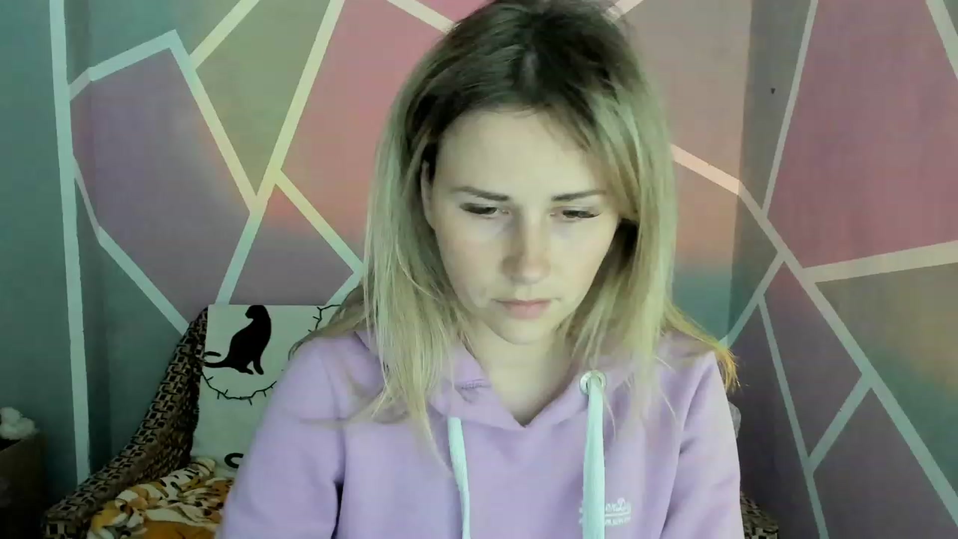 Gallery image thumbnail from Blondie_Star's myfreecams stream on, 05/17/2023, 19:57 image 5 of 20