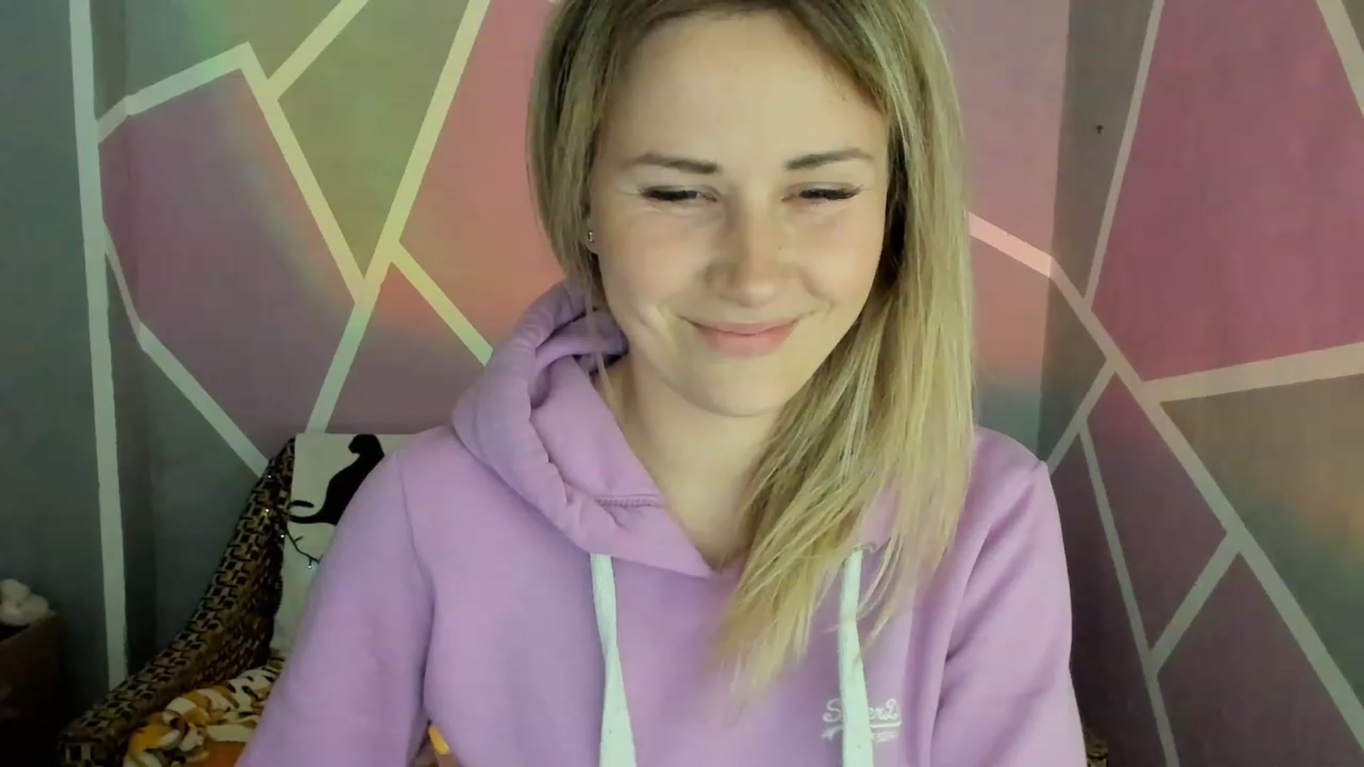 Gallery image thumbnail from Blondie_Star's myfreecams stream on, 05/17/2023, 19:57 image 10 of 20