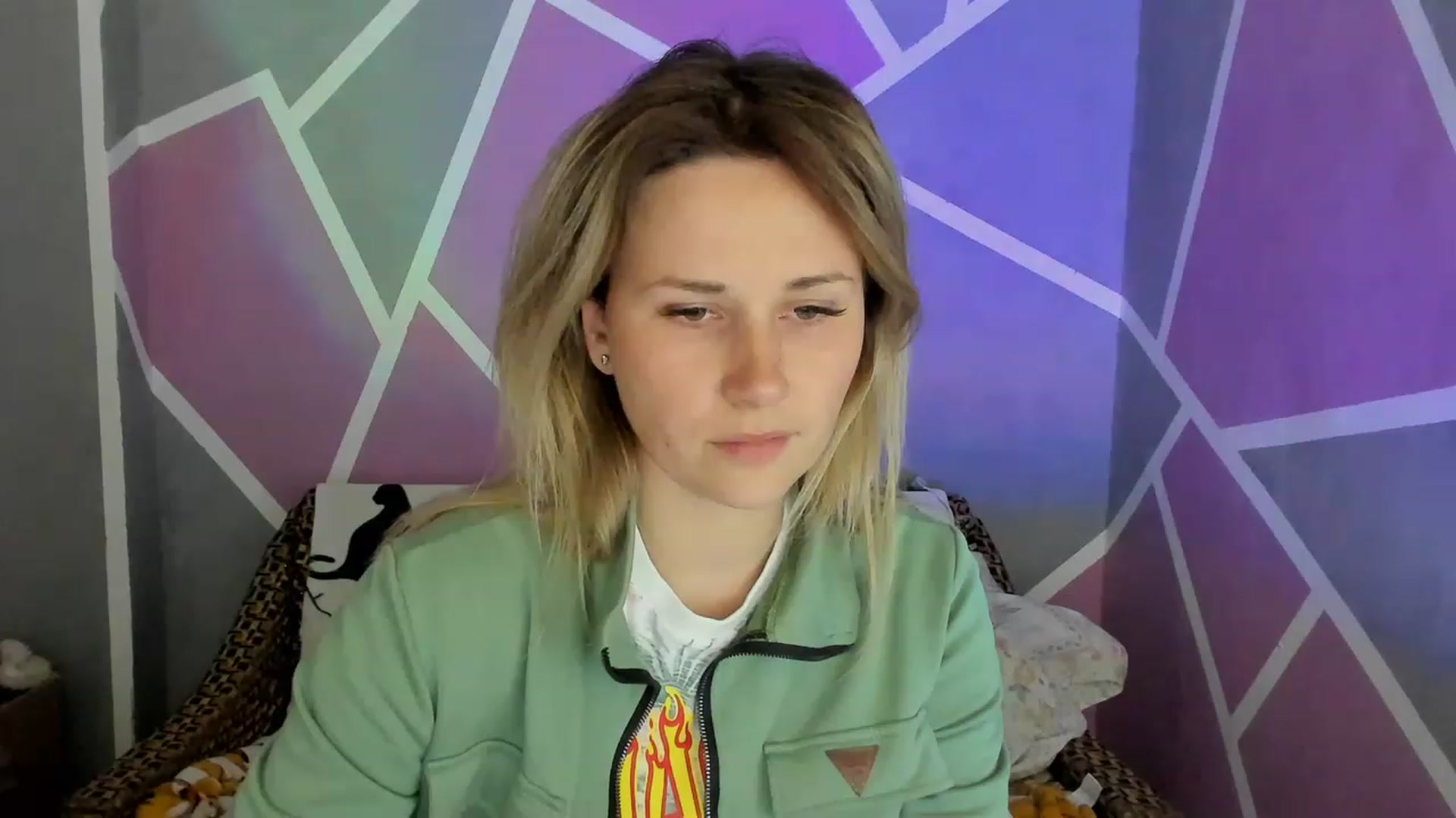 Gallery image thumbnail from Blondie_Star's myfreecams stream on, 05/18/2023, 16:38 image 19 of 20